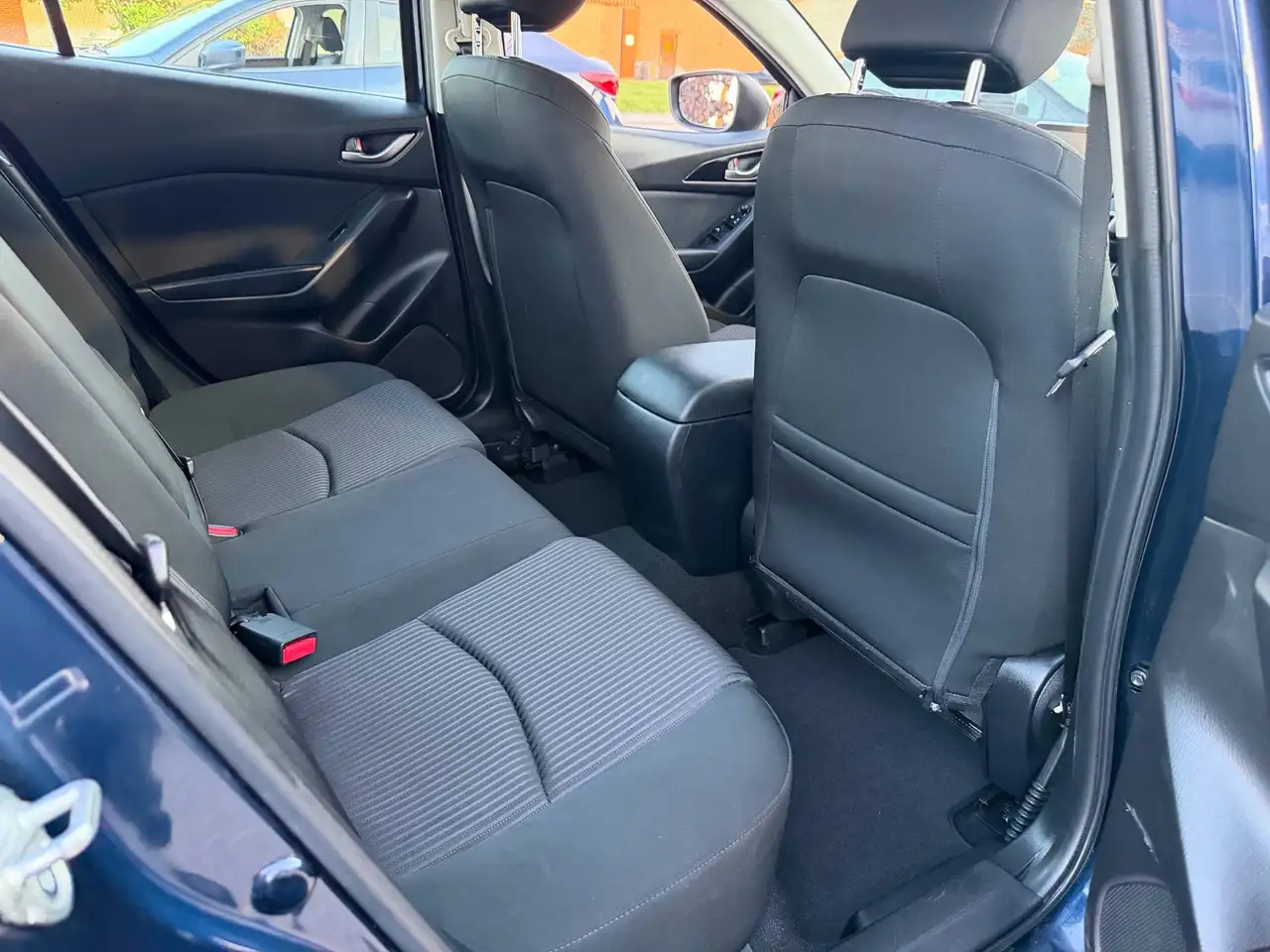 Mazda 3 снимка Mazda 3