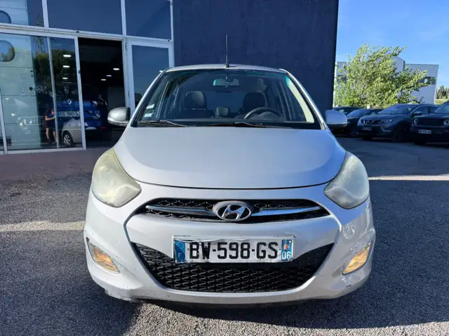 Hyundai I10 view 2