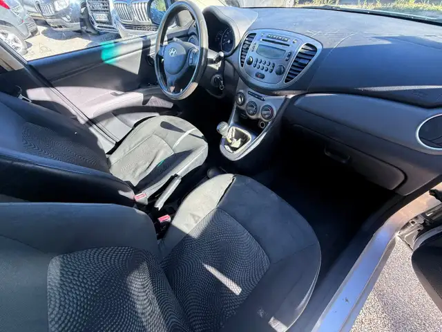 Hyundai I10 view 12