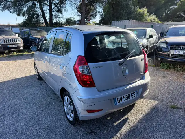 Hyundai I10 view 3