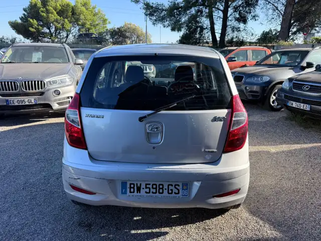 Hyundai I10 view 4
