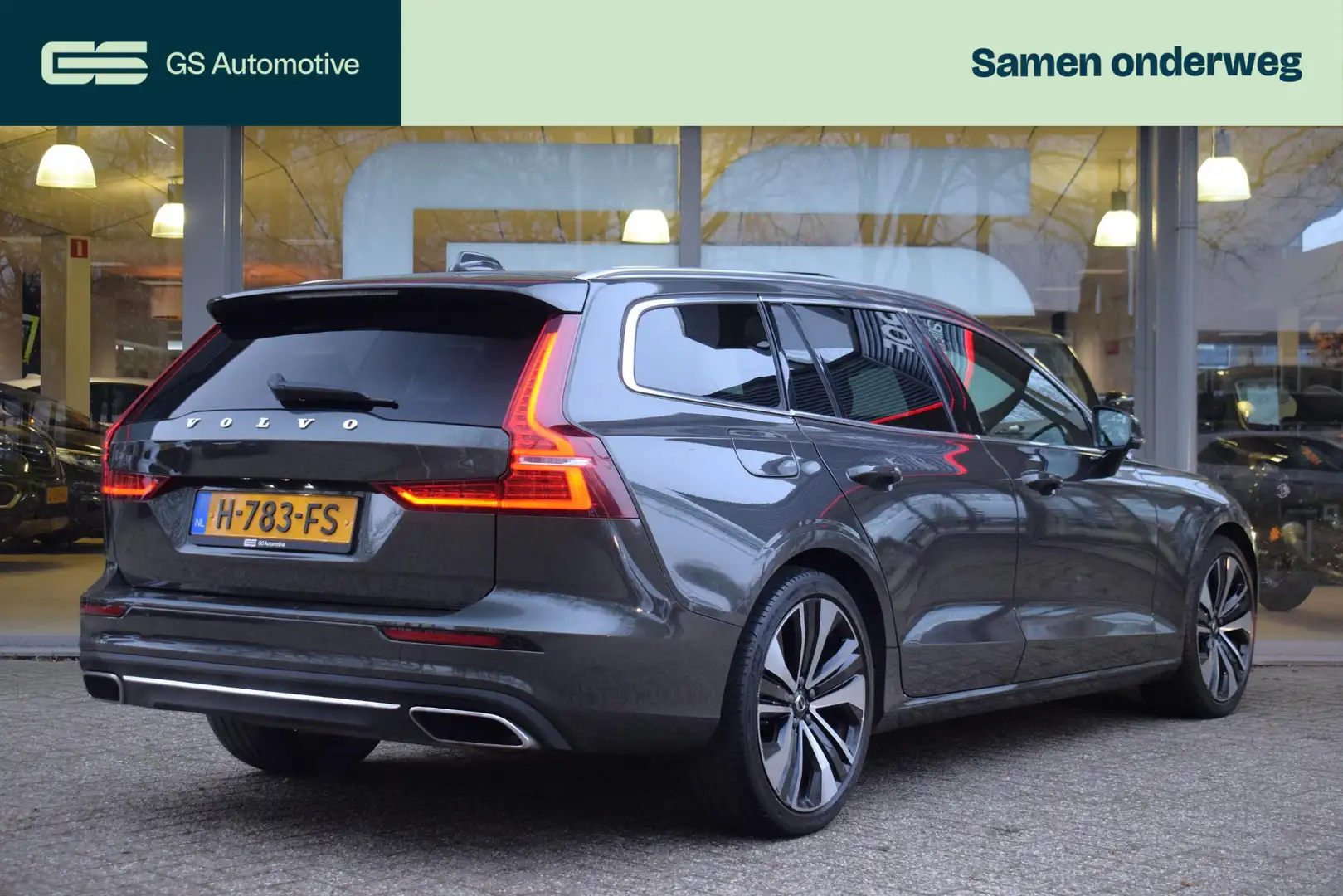 Volvo V60 2.0 T4 Inscription met PANO LED HUD LEDER CARPLAY Grau - 2