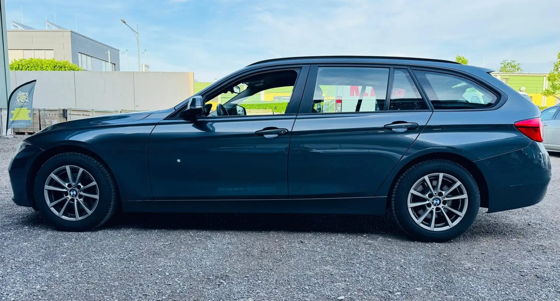 BMW 316 316 d Advantage KOMBI Grau - 2