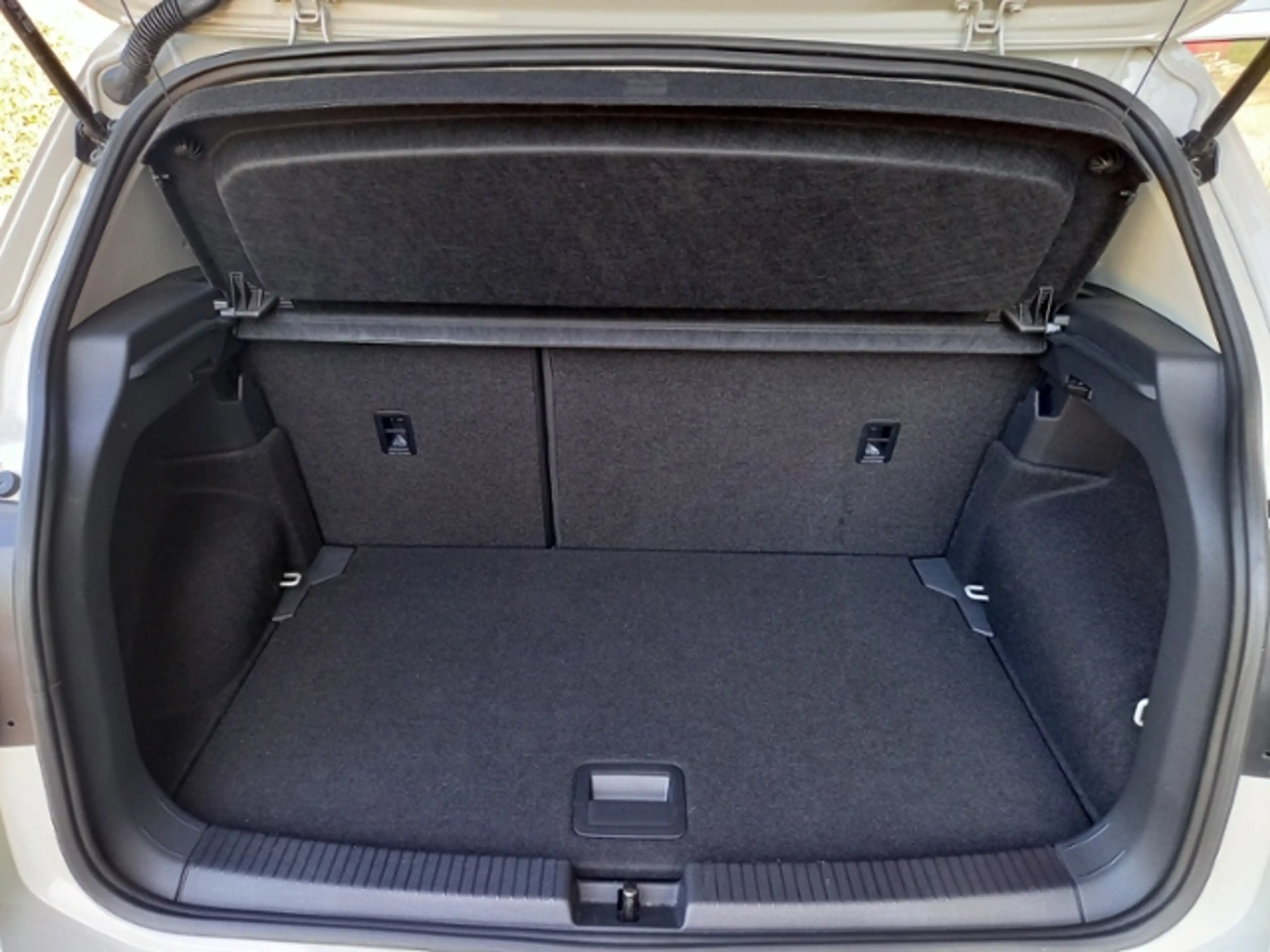 Volkswagen T-Cross GOAL ACC PDC SHZ CLIMATRONIC APP-CONNECT — photo 6