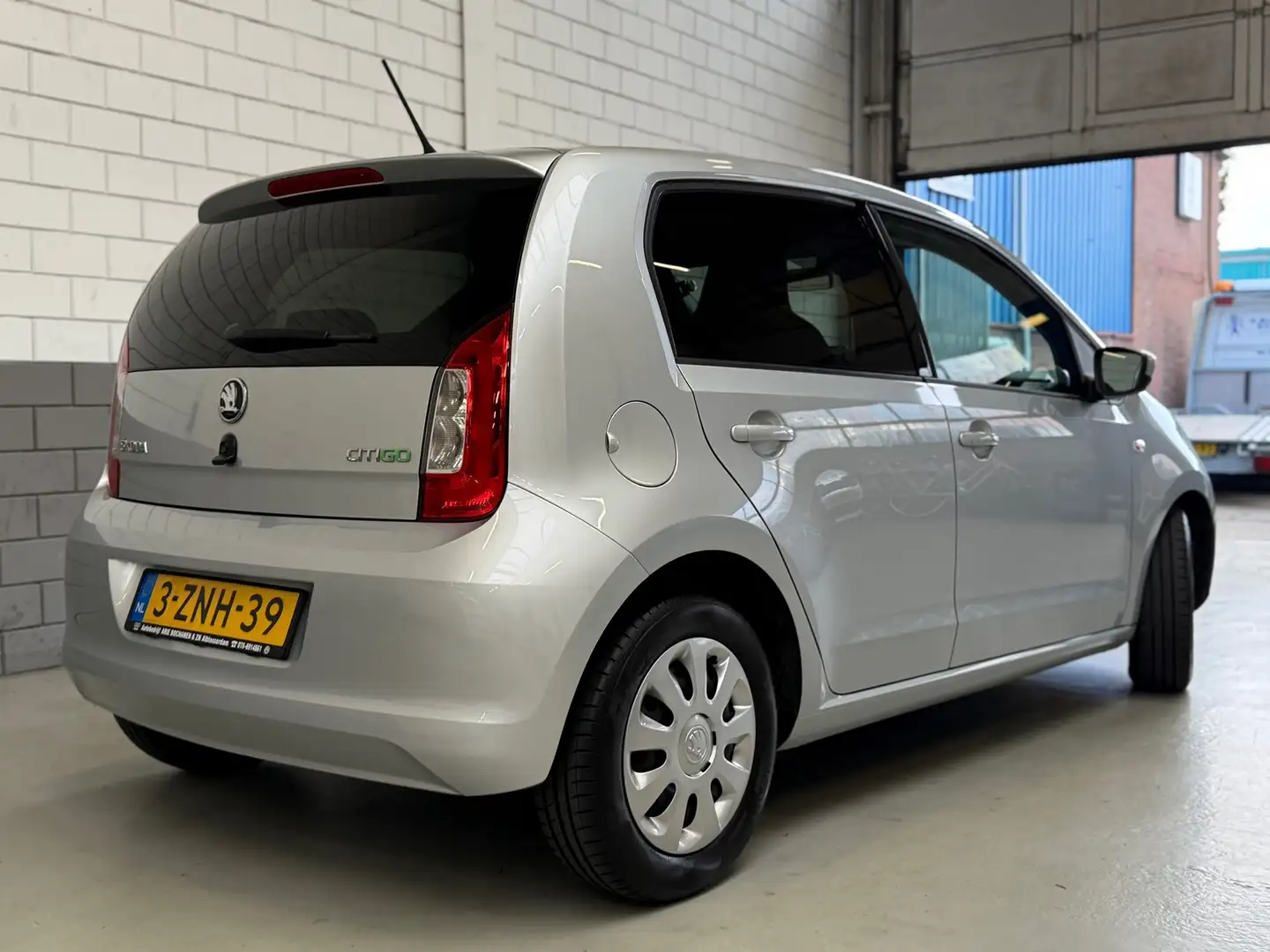 Skoda Citigo 1.0 Greentech Edition Zilver - 2
