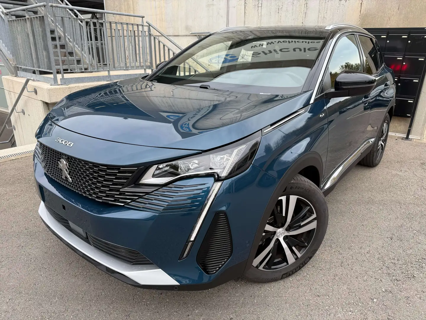 Peugeot 3008 1.2 HYBRID 145 E-DSC6 GT Bleu - 1