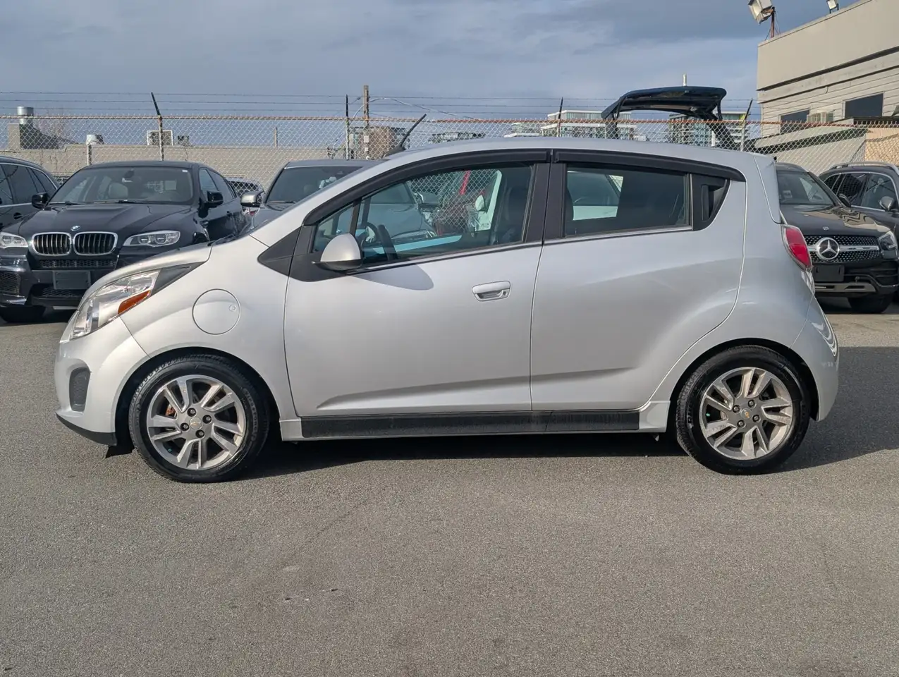 Chevrolet Spark EV снимка Chevrolet Spark EV