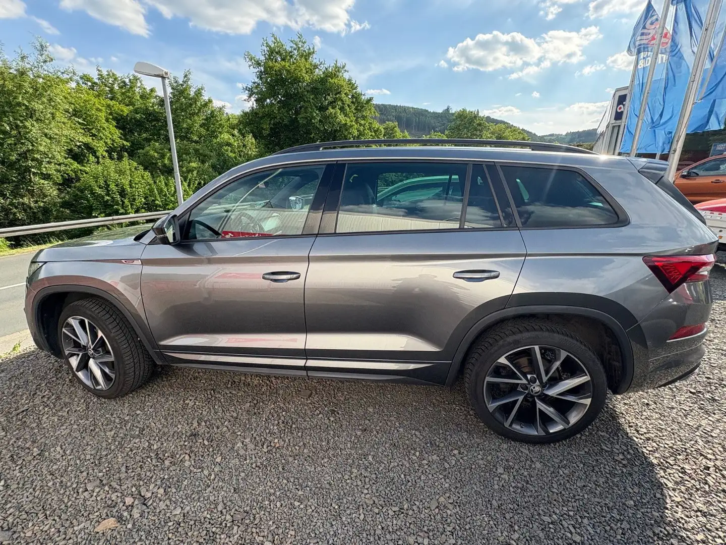 Skoda Kodiaq Sportline 4x4 Gris - 2