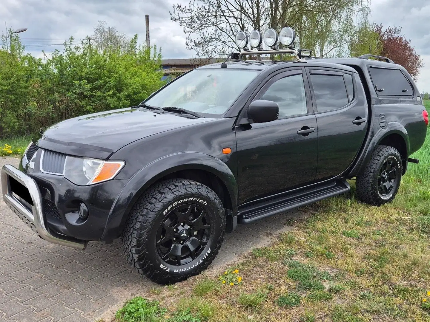 Mitsubishi L200 L200 Pick Up 4x4Intense Double Cab Schwarz - 2