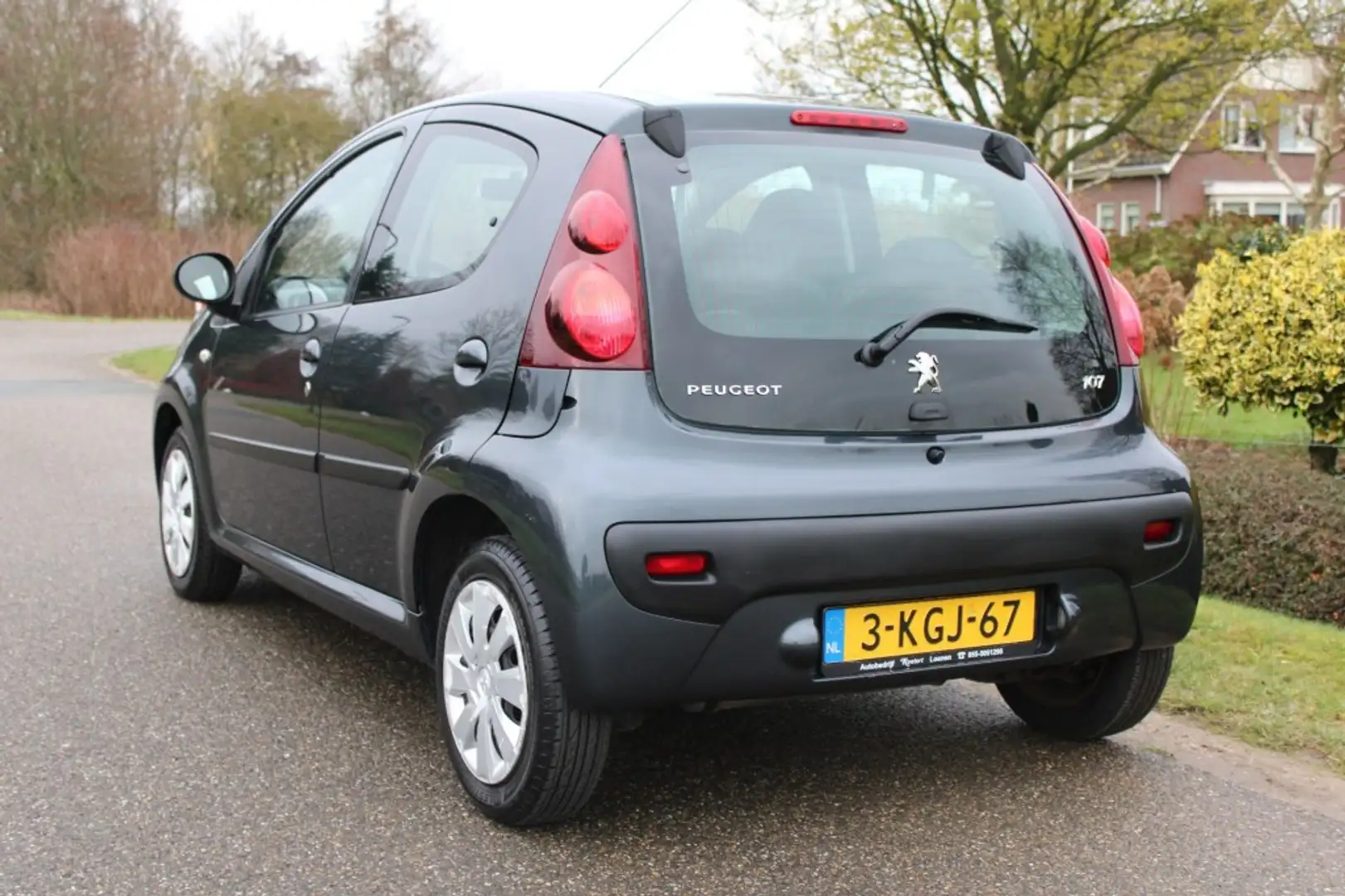 Peugeot 107 1.0 68pk Active 5-drs Airco/AUX/Elek ramen/Premium Gris - 2