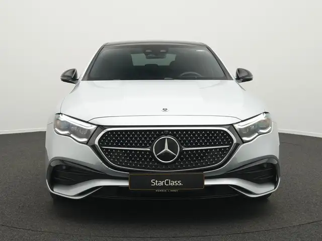 Mercedes-Benz E-Class view 2