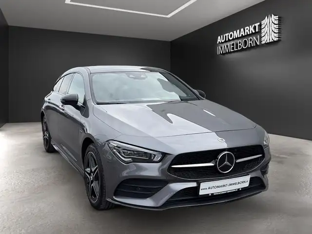 Mercedes-Benz Cla view 4