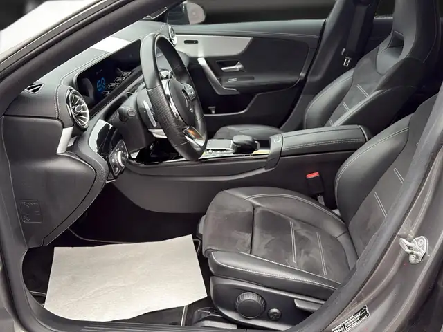 Mercedes-Benz Cla view 14