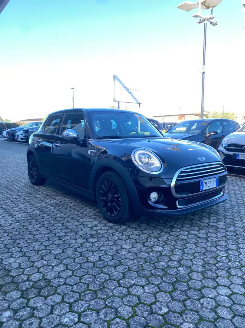 MINI Cooper D 1.5 Cooper D 5 porte NEO PATENTATO Noir - 2