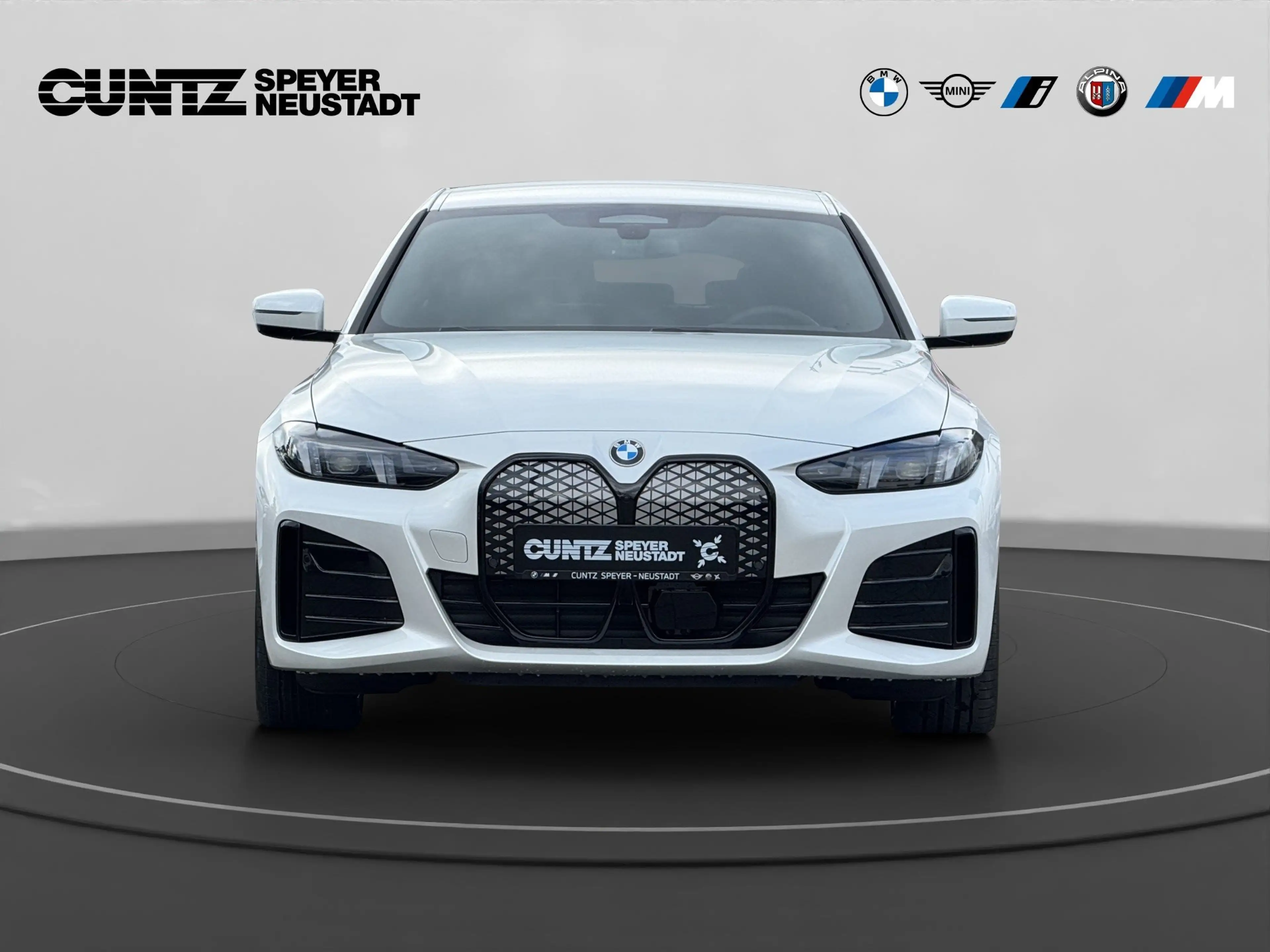 BMW i4 xDrive40 Gran Coupe M Sportpaket HK HiFi DAB — photo 2