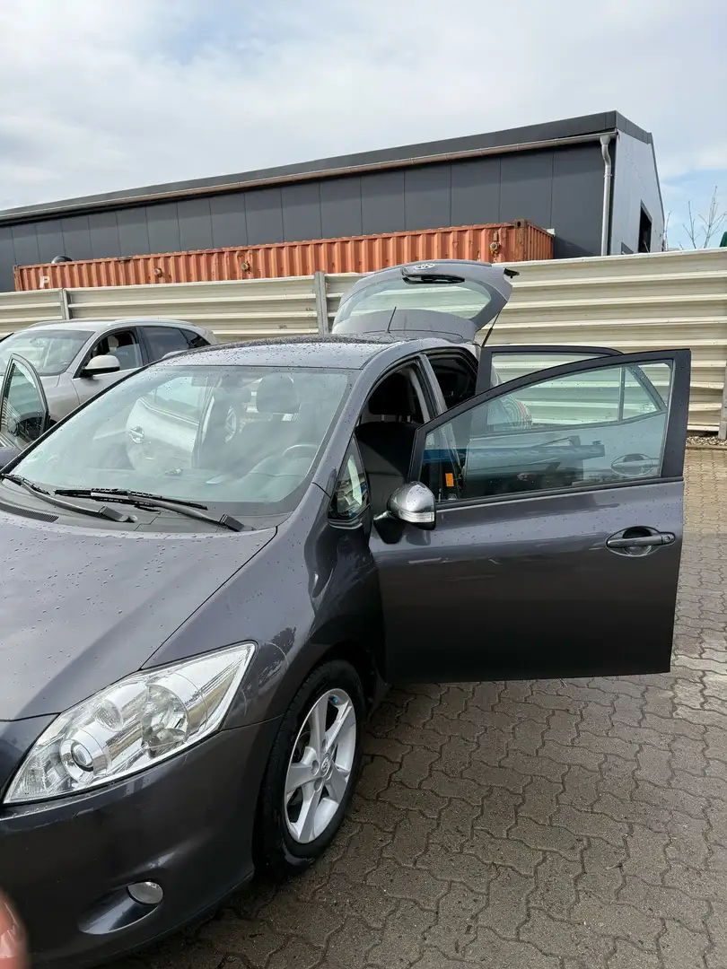 Toyota Auris 1.6 MultiMode Travel Grau - 2