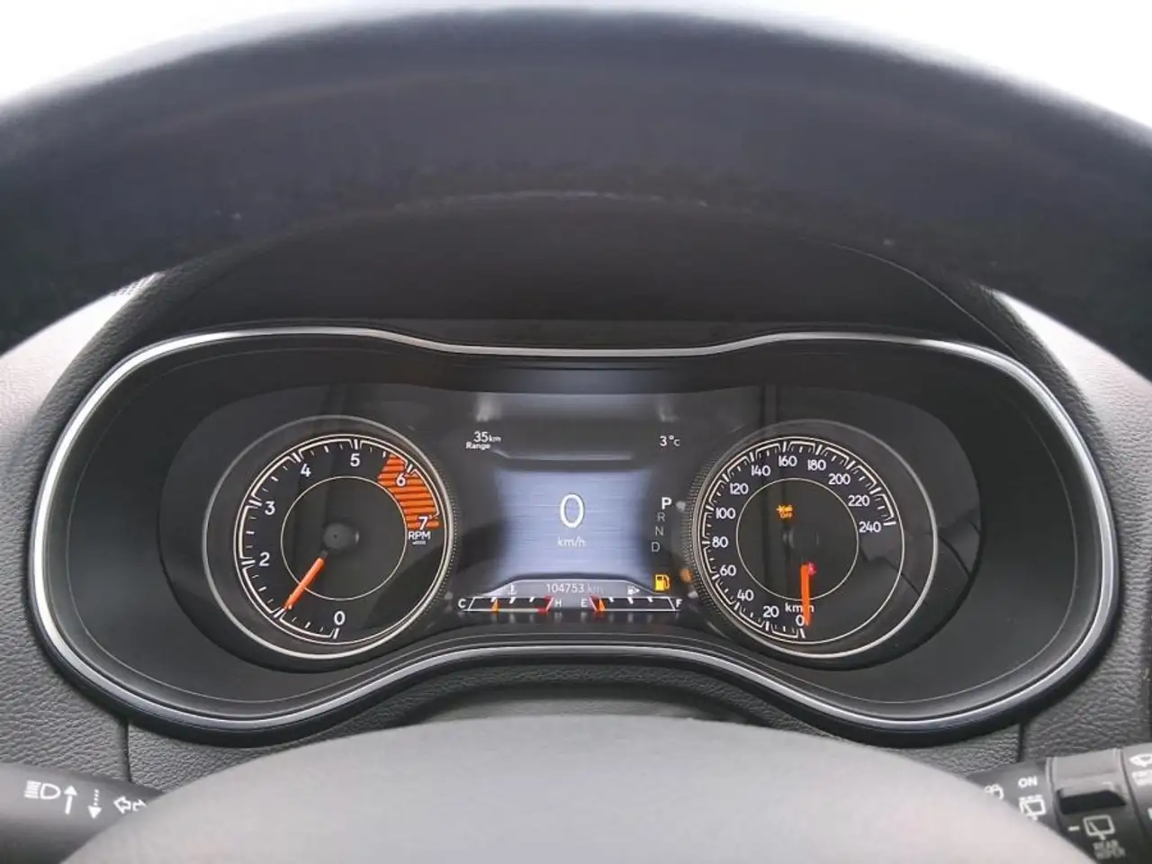 Jeep Cherokee снимка Jeep Cherokee
