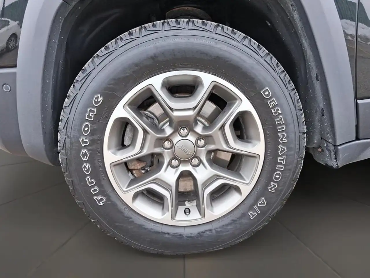Jeep Cherokee снимка Jeep Cherokee