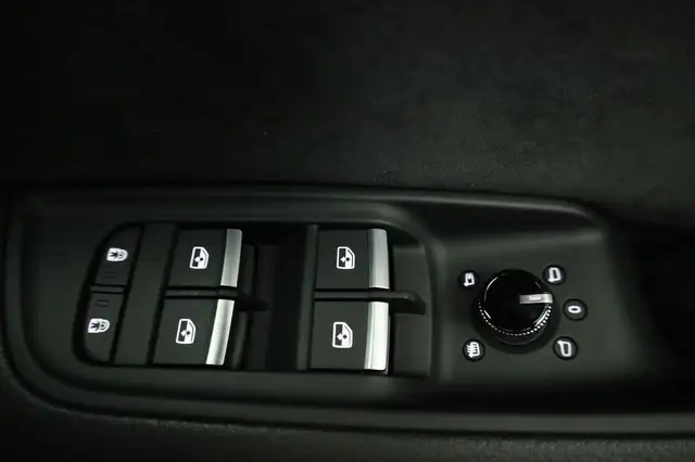 Audi Q8 50 TDI quattro qu S-LINE, Standheizung, HuD, Lu... Ansicht 7