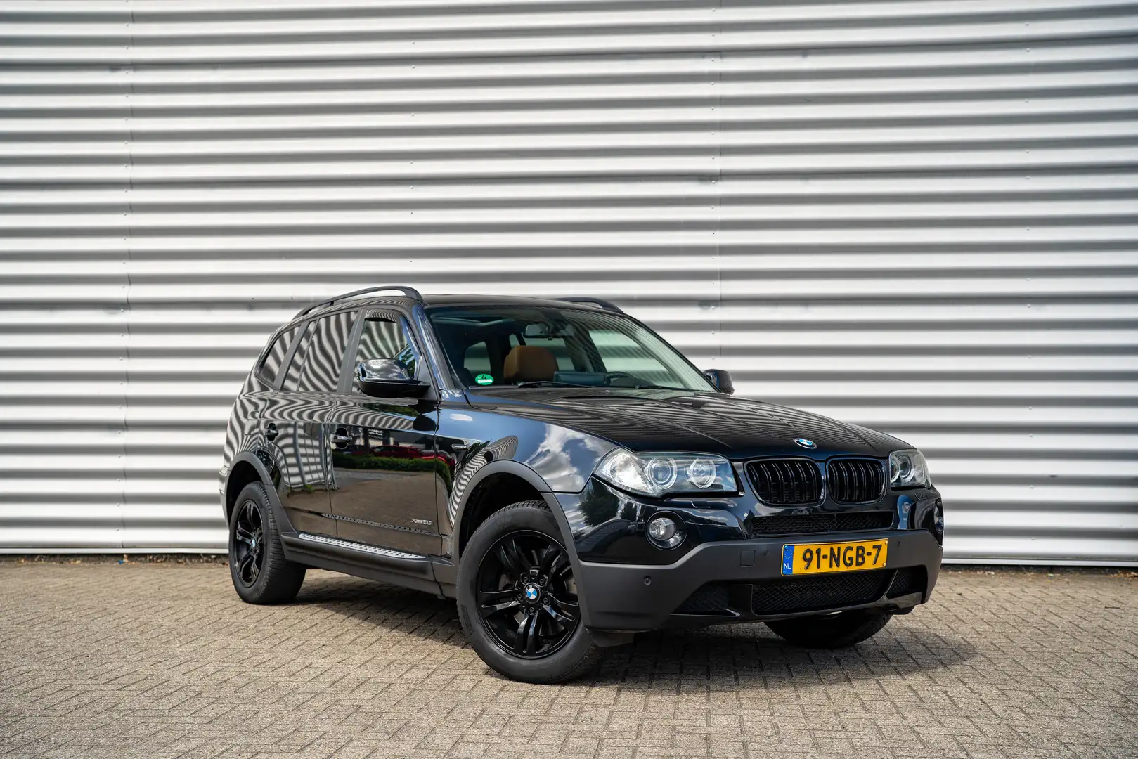 BMW X3 2.0i X-Drive / Pano / CarPlay / Camera Black - 1