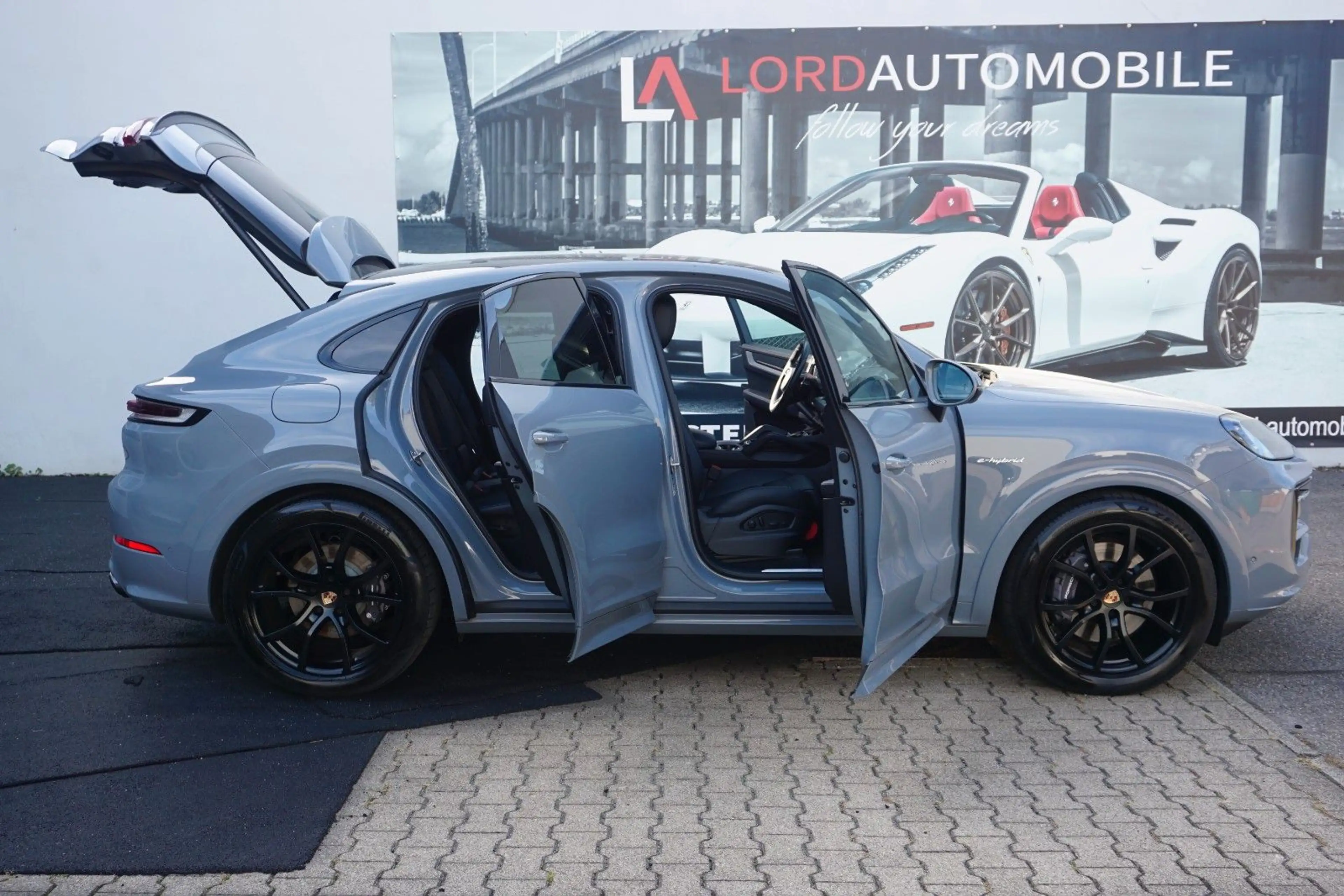 Porsche Cayenne Coupe E-Hybrid*SportDesignPaket*Sp.Abgas — photo 15