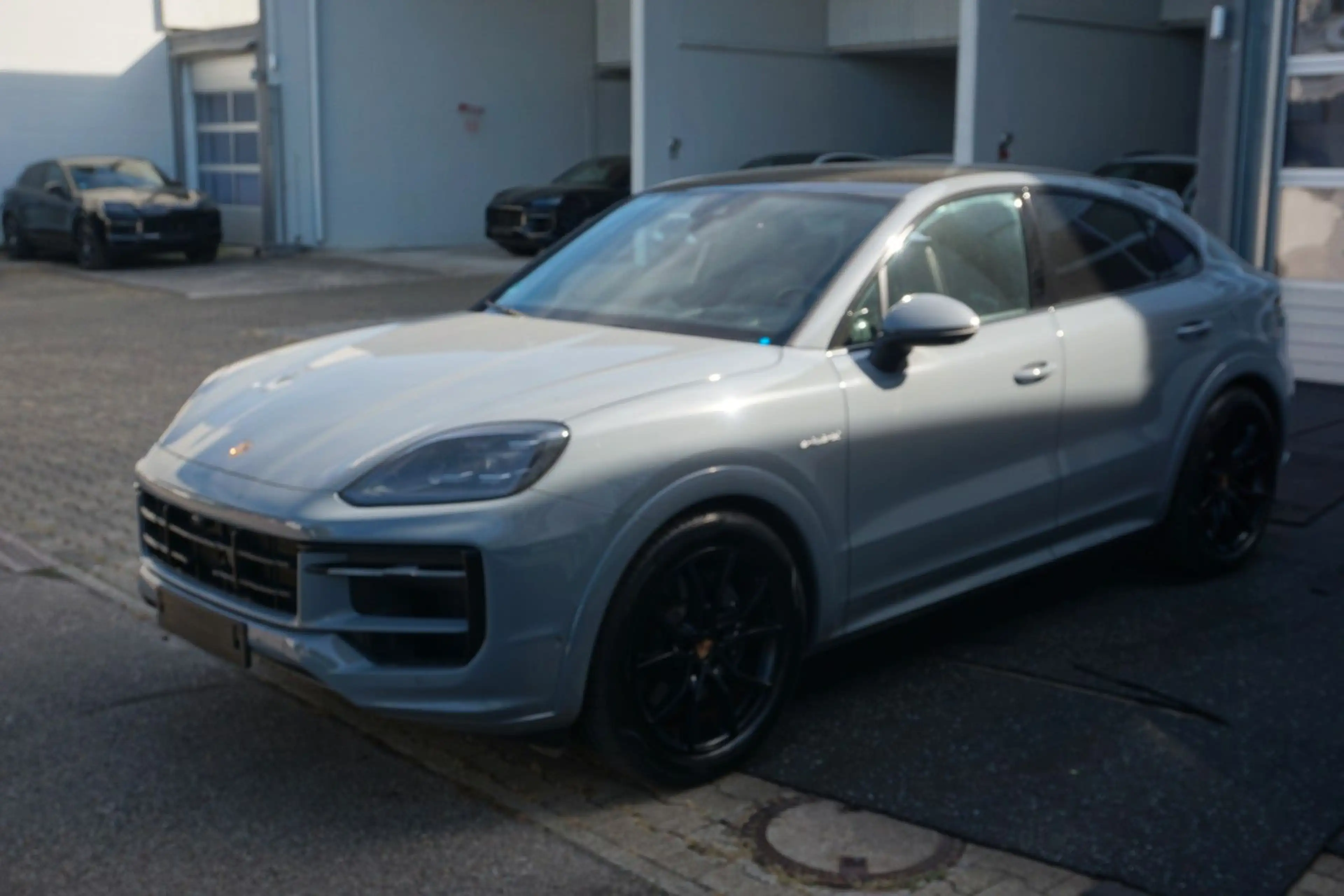 Porsche Cayenne Coupe E-Hybrid*SportDesignPaket*Sp.Abgas — photo 7