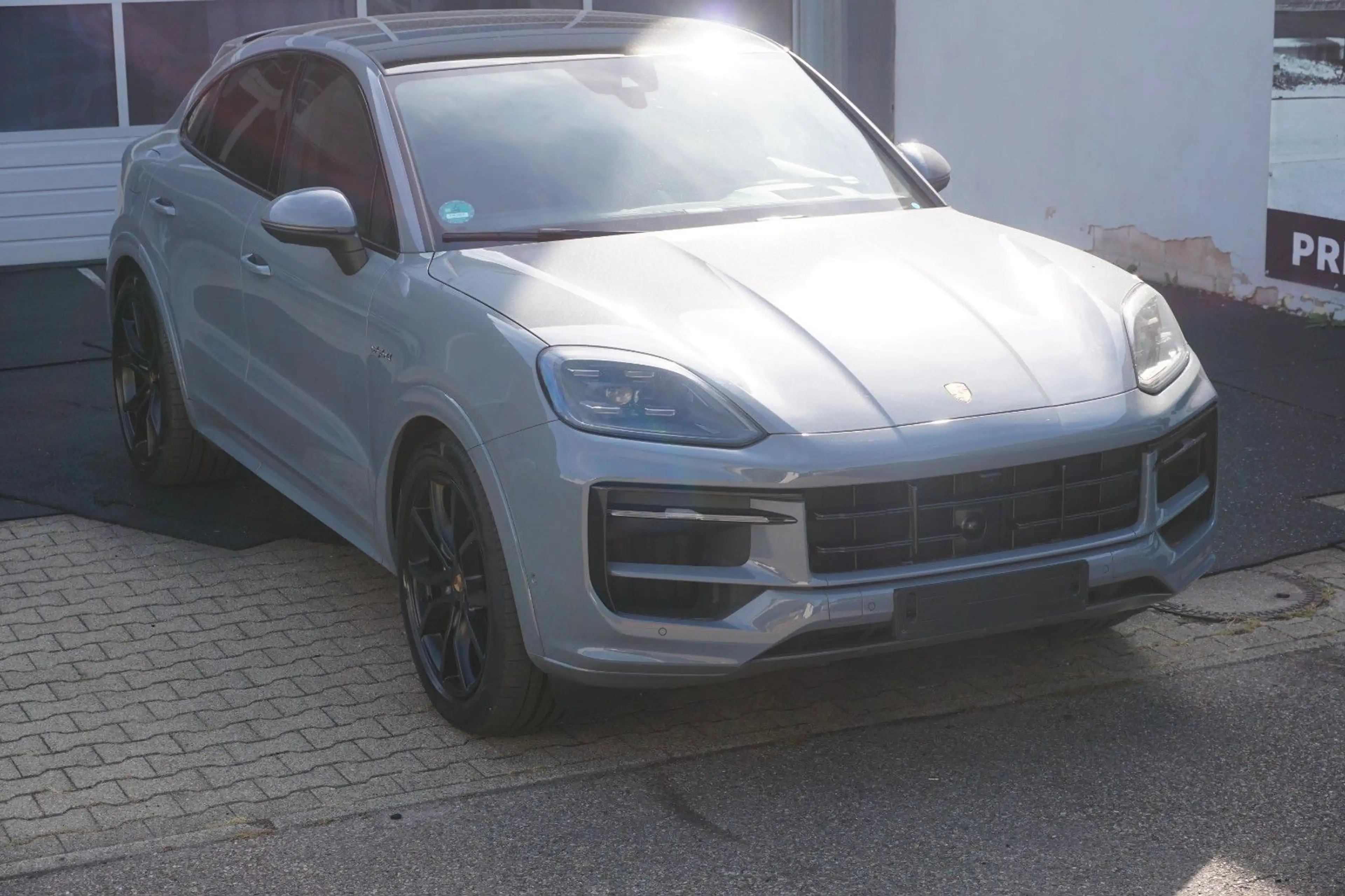 Porsche Cayenne Coupe E-Hybrid*SportDesignPaket*Sp.Abgas — photo 5
