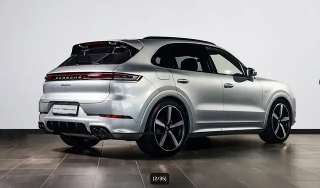 Porsche Cayenne view 2
