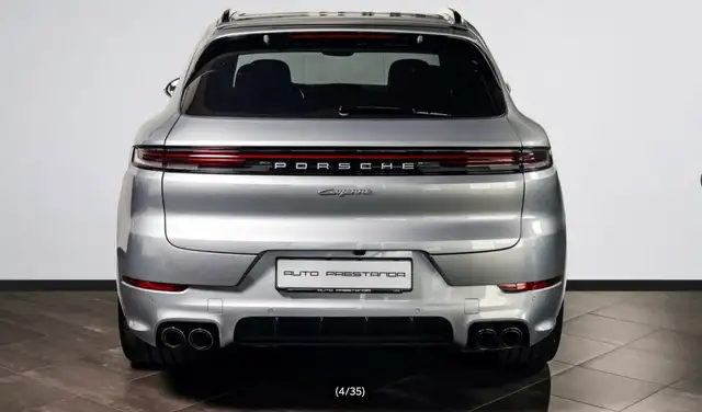 Porsche Cayenne view 4
