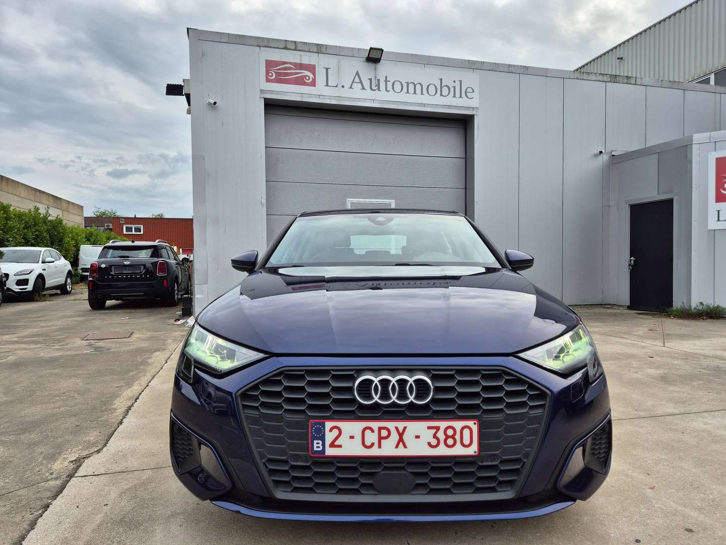 Audi A3 nuo 319 €/ mėn Benzinas/Elektra 2022m. Sedanas Automatinė