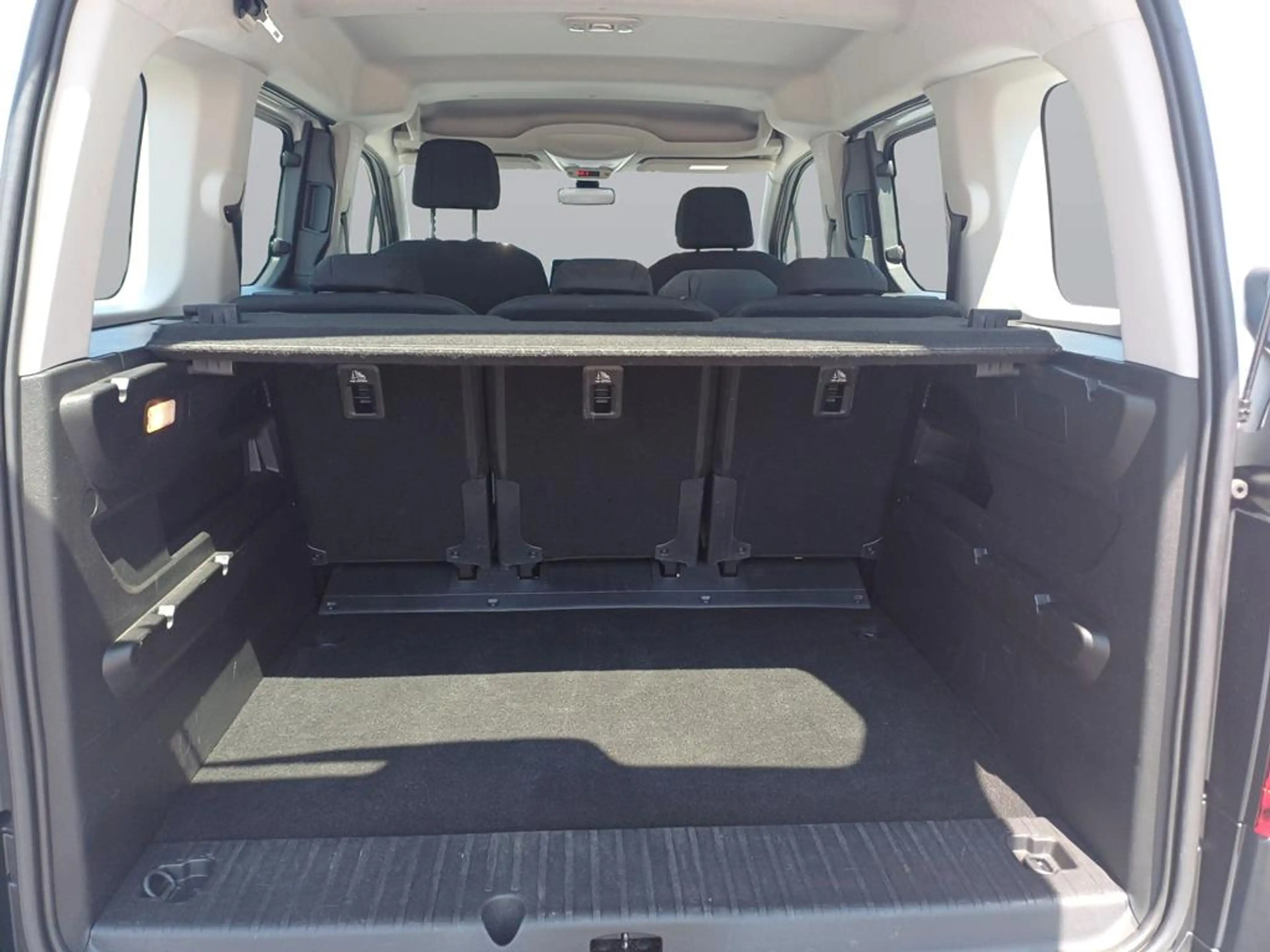 Citroen Berlingo ë-Berlingo M Elektromotor 136 Feel — photo 7