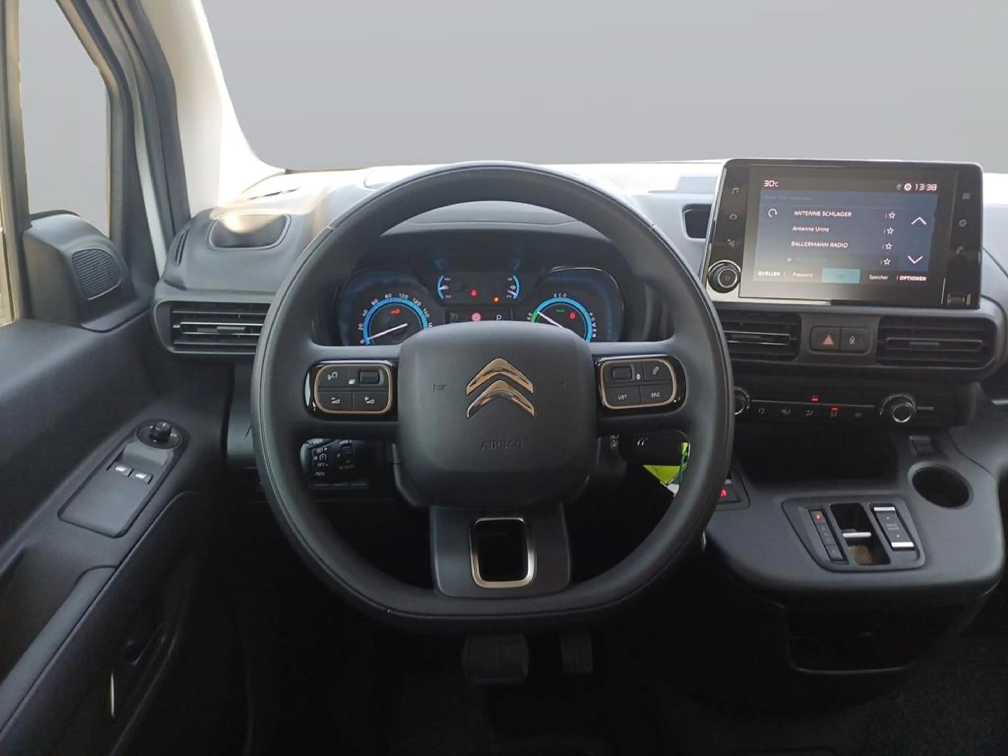Citroen Berlingo ë-Berlingo M Elektromotor 136 Feel — photo 13