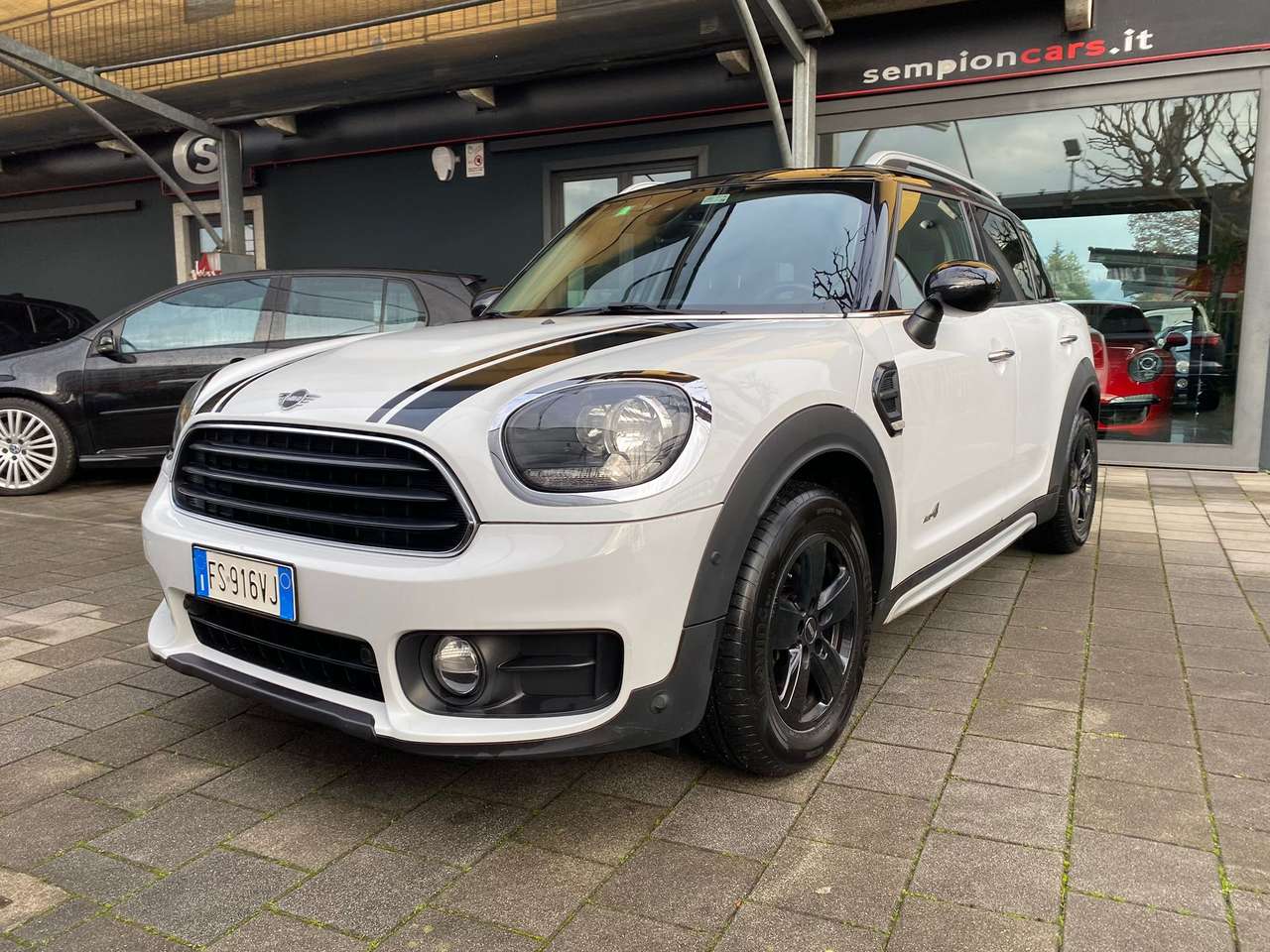 MINI Cooper D Countryman Hype All4 automatica MY 2018  6 DTemp