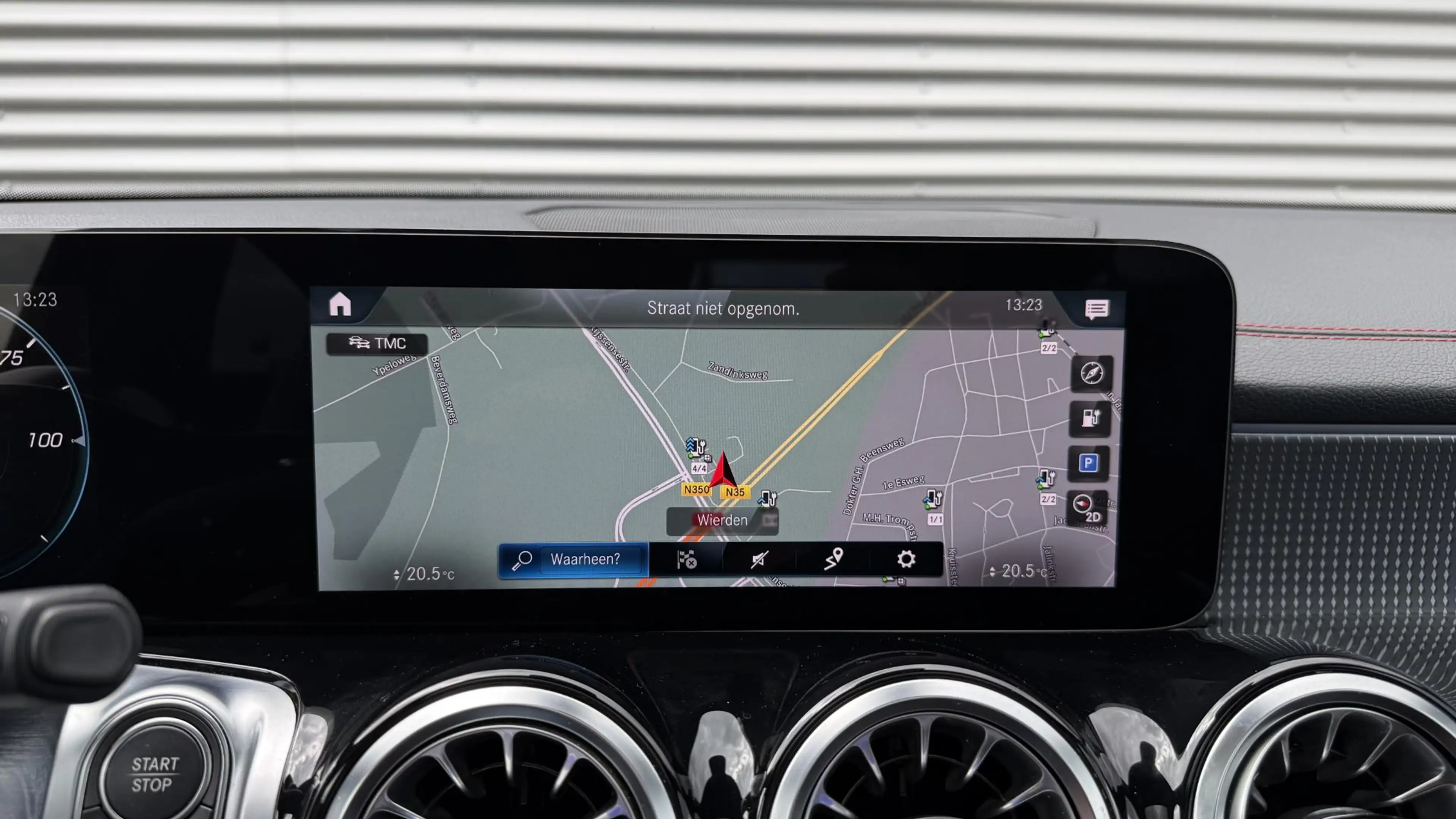 Mercedes-Benz EQB 250 AMG Line 67 kWh — photo 25