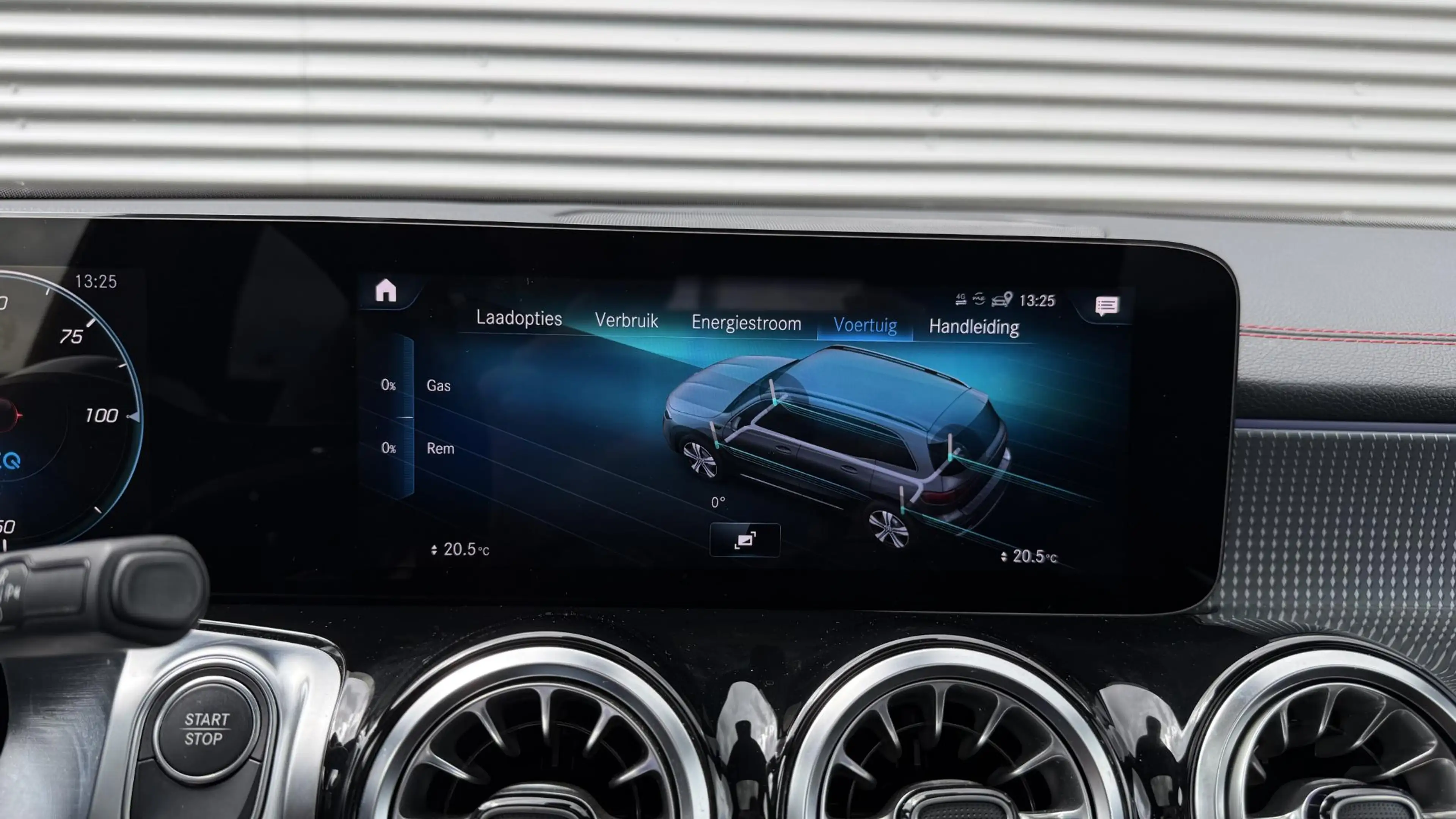 Mercedes-Benz EQB 250 AMG Line 67 kWh — photo 20