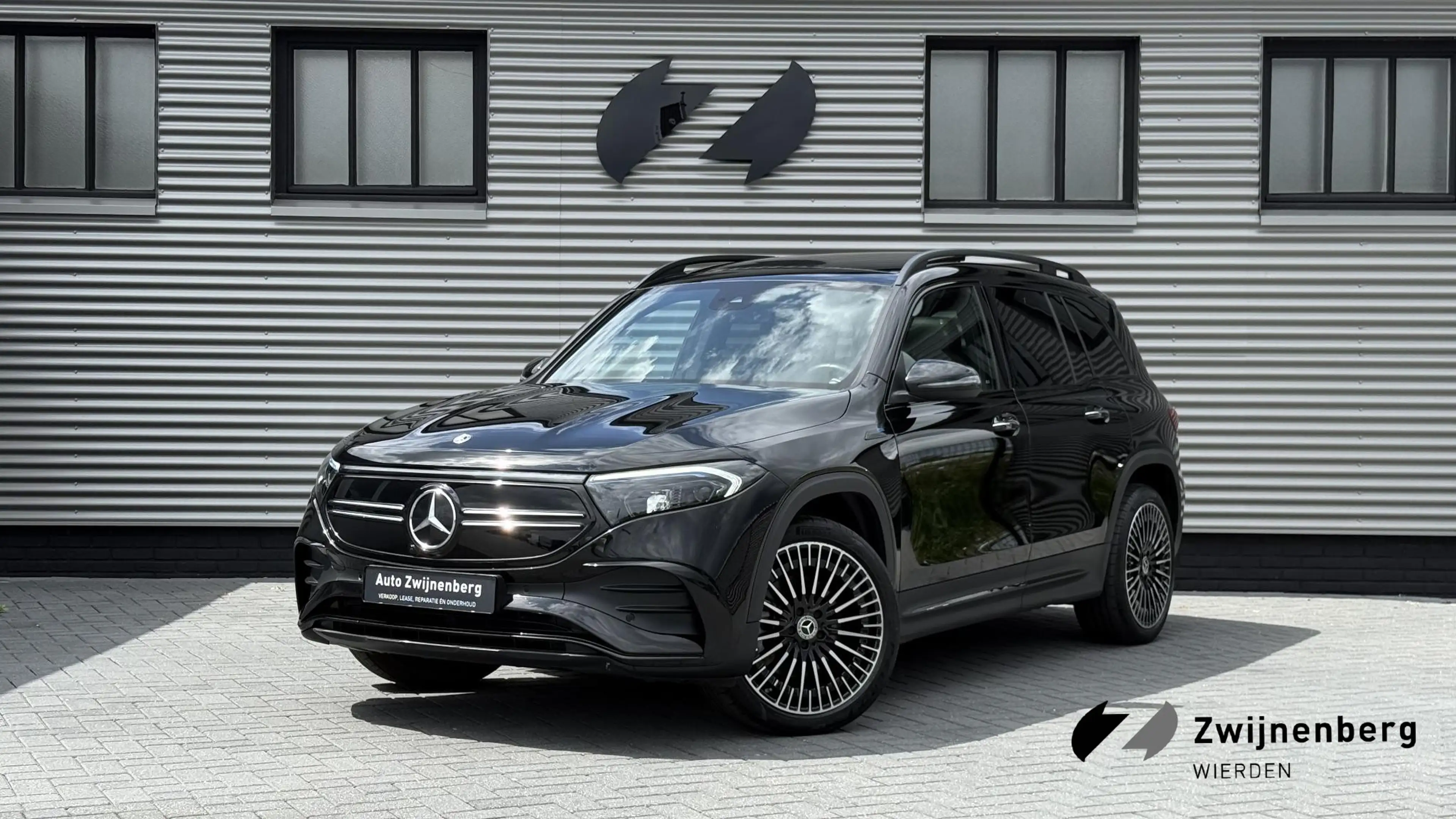 Mercedes-Benz EQB 250 AMG Line 67 kWh