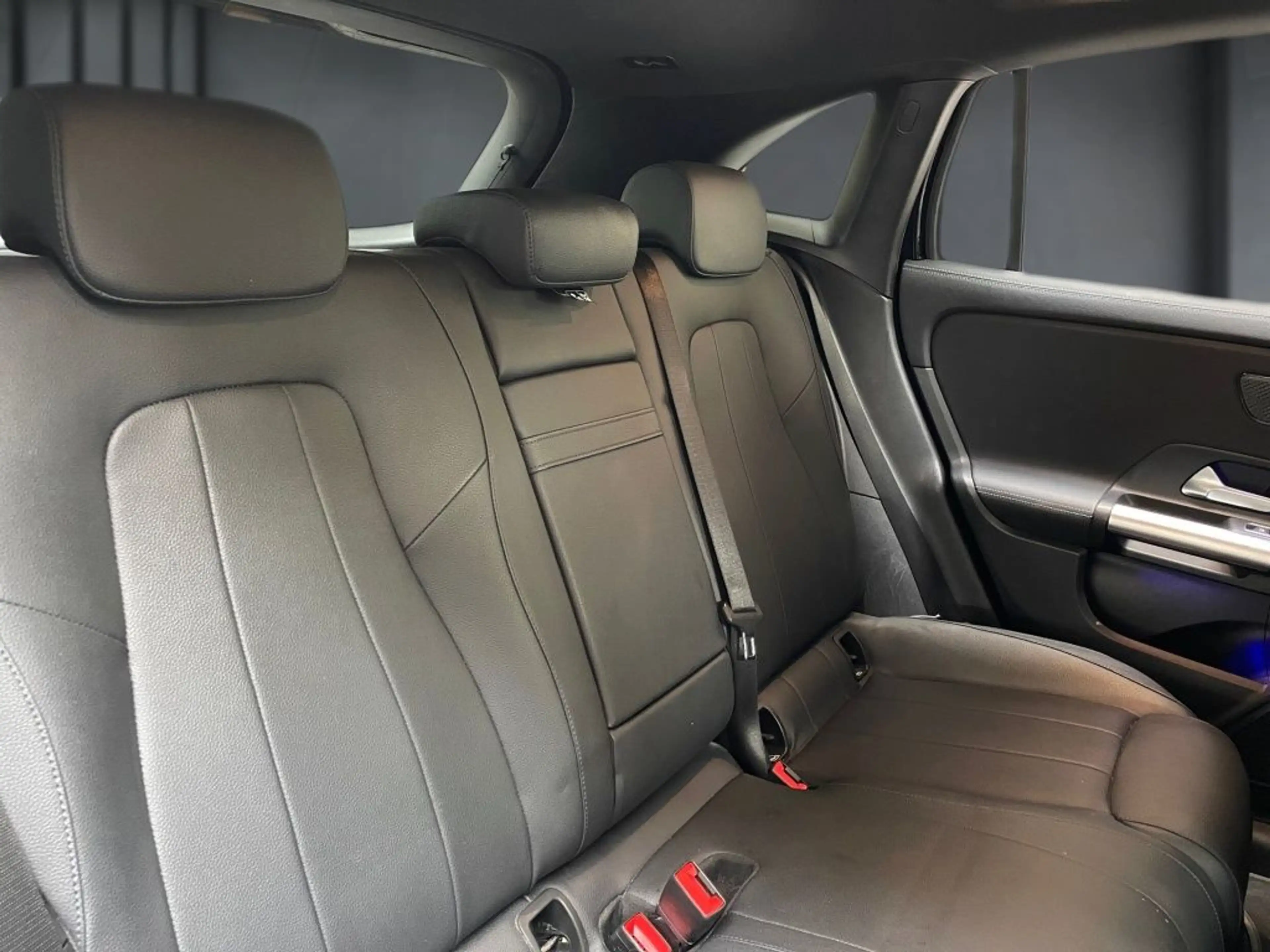 Mercedes-Benz EQA 300 4M MBUX+Night+Progressive+Ambiente+AHK — photo 14