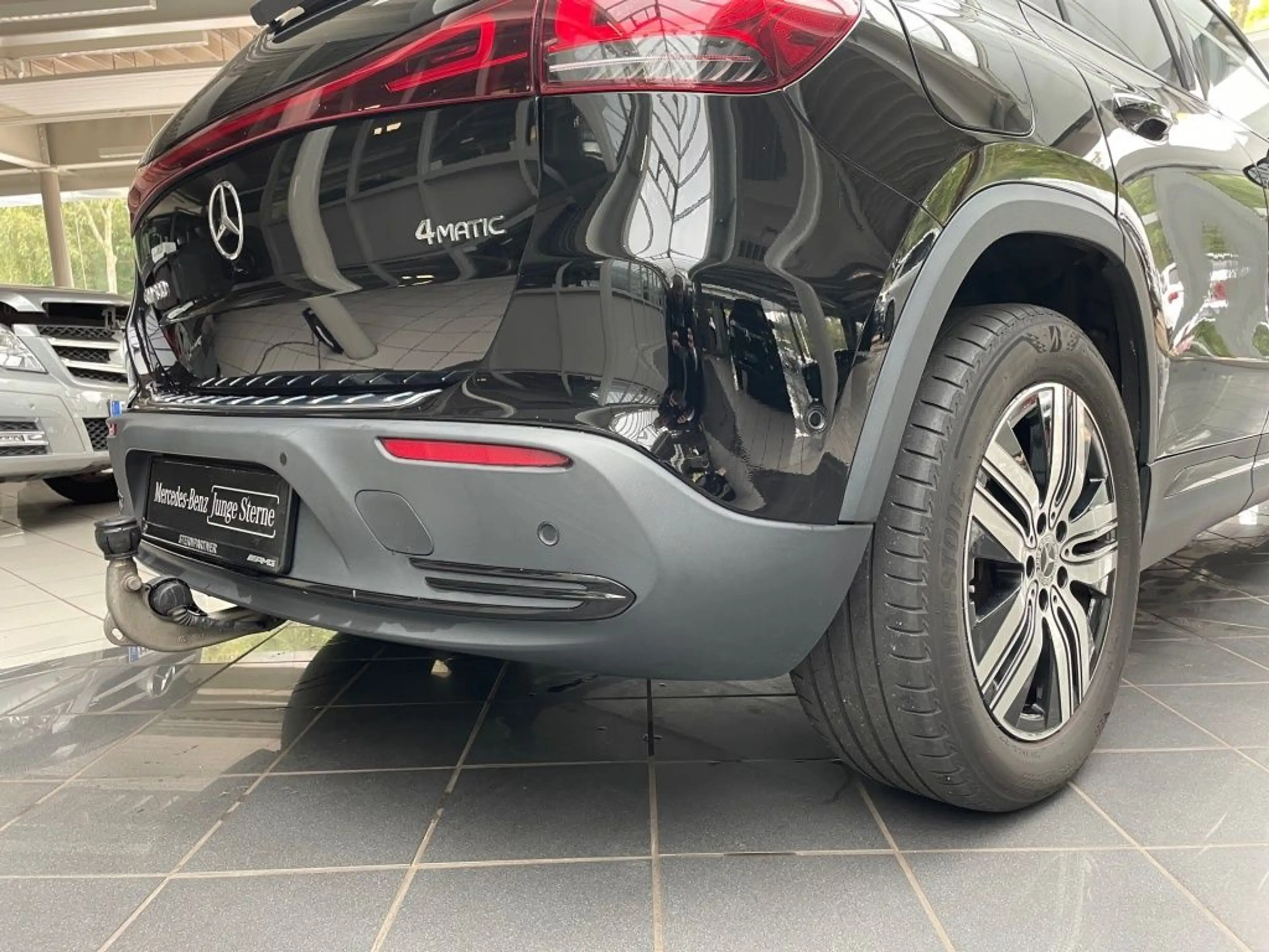 Mercedes-Benz EQA 300 4M MBUX+Night+Progressive+Ambiente+AHK — photo 12