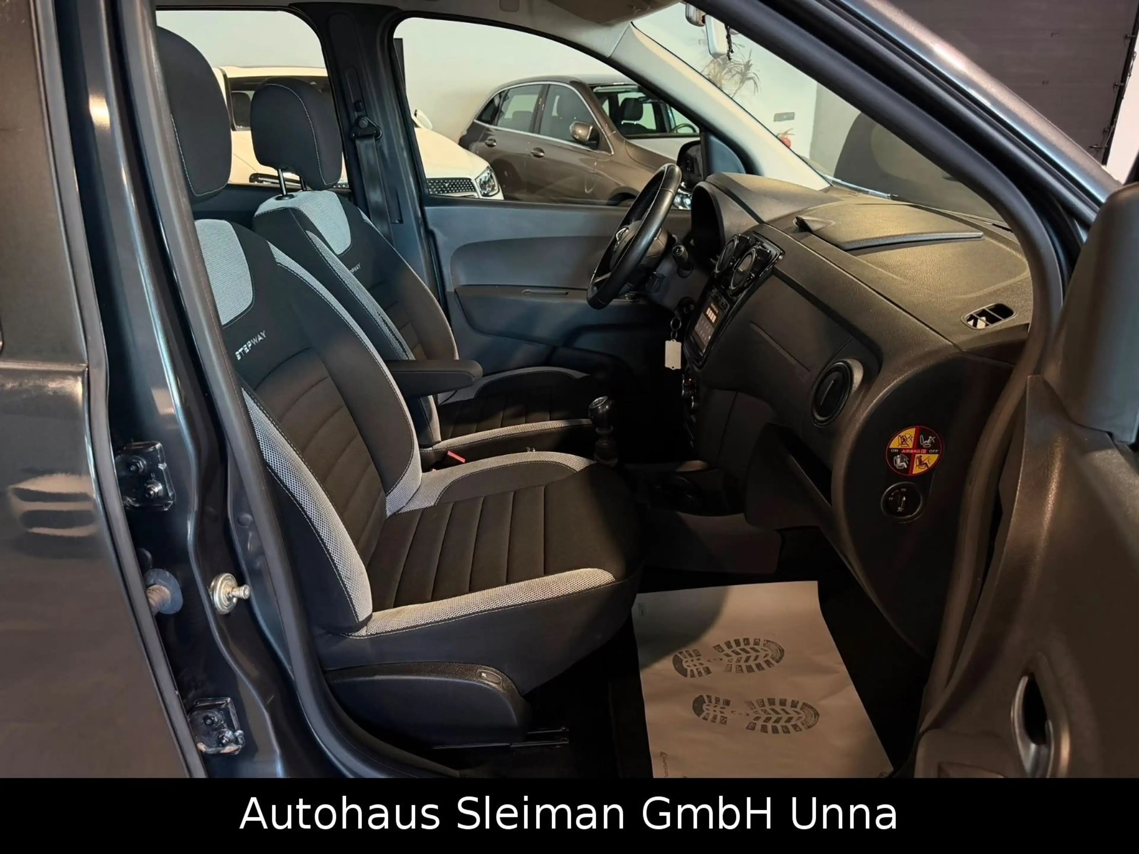Dacia Lodgy Stepway Plus 1,3/Navi/Klima/AHK — photo 13