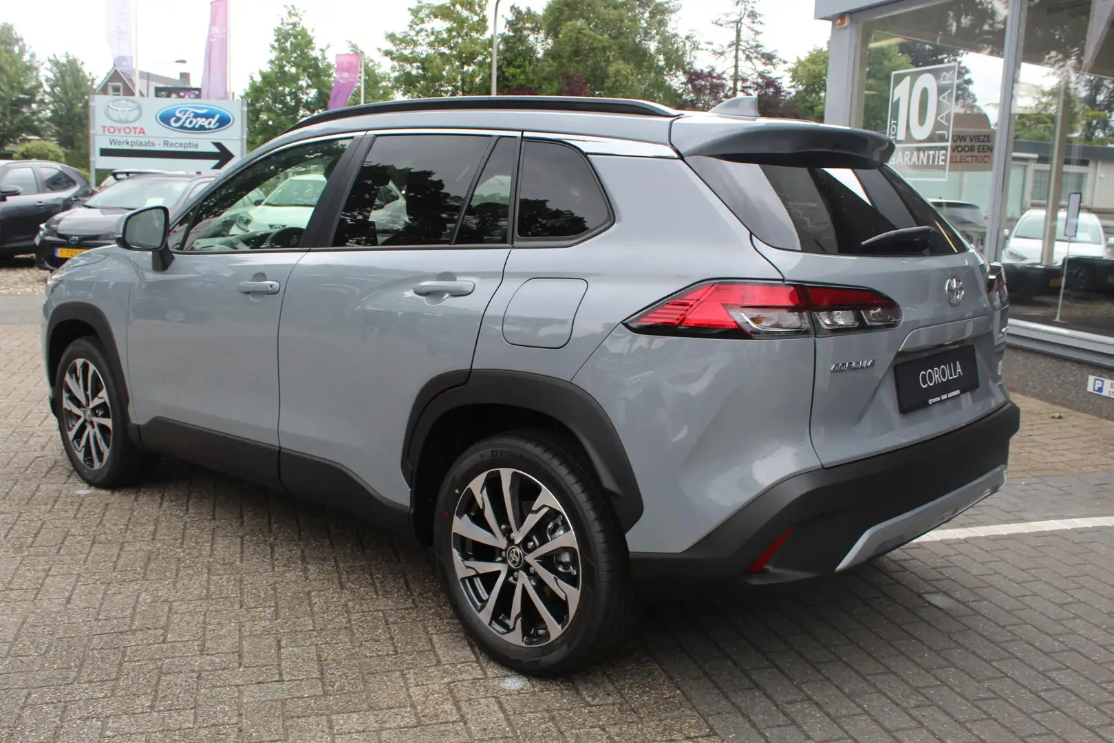 Toyota Corolla Cross HYBRID 200 STYLE NIEUW&DIRECT LEVERBAAR! STOELVERW Grijs - 2