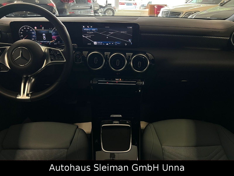 Mercedes-Benz CLA 180 Progressive/Automatik/LED/MBUX/Alu/Top — photo 9