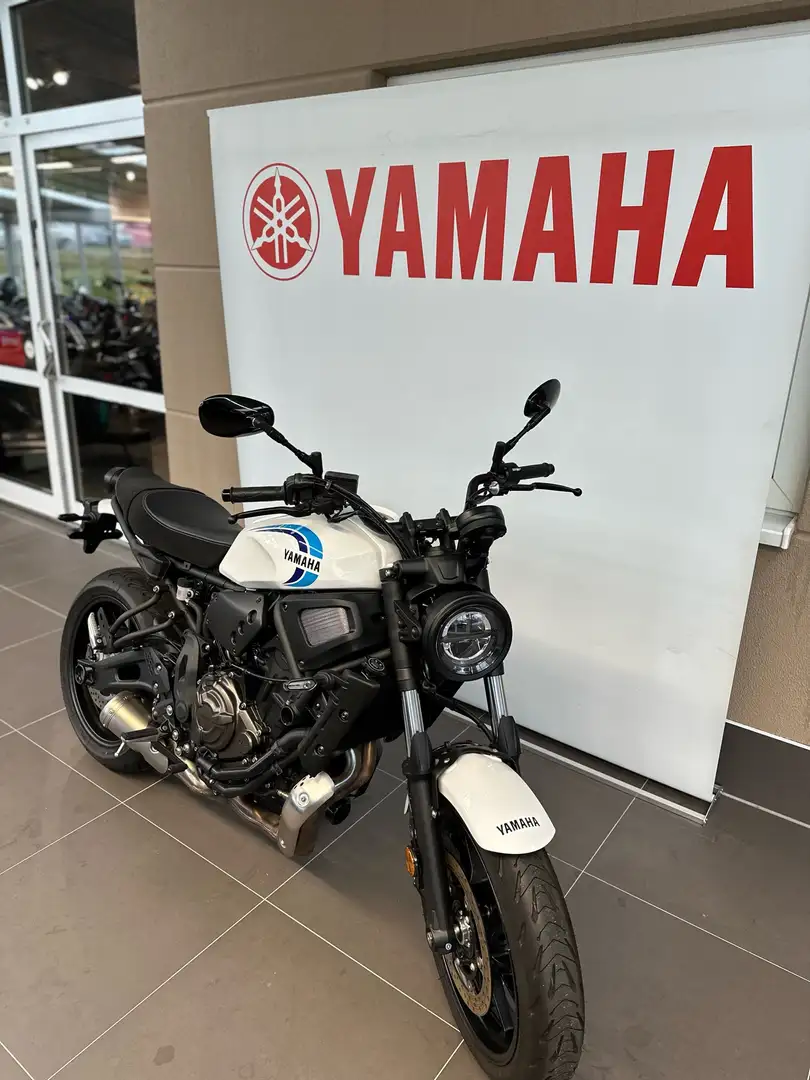 Yamaha XSR 700 ABS / LED 24 Monate Garantie! ehem.Vorführer Weiß - 2