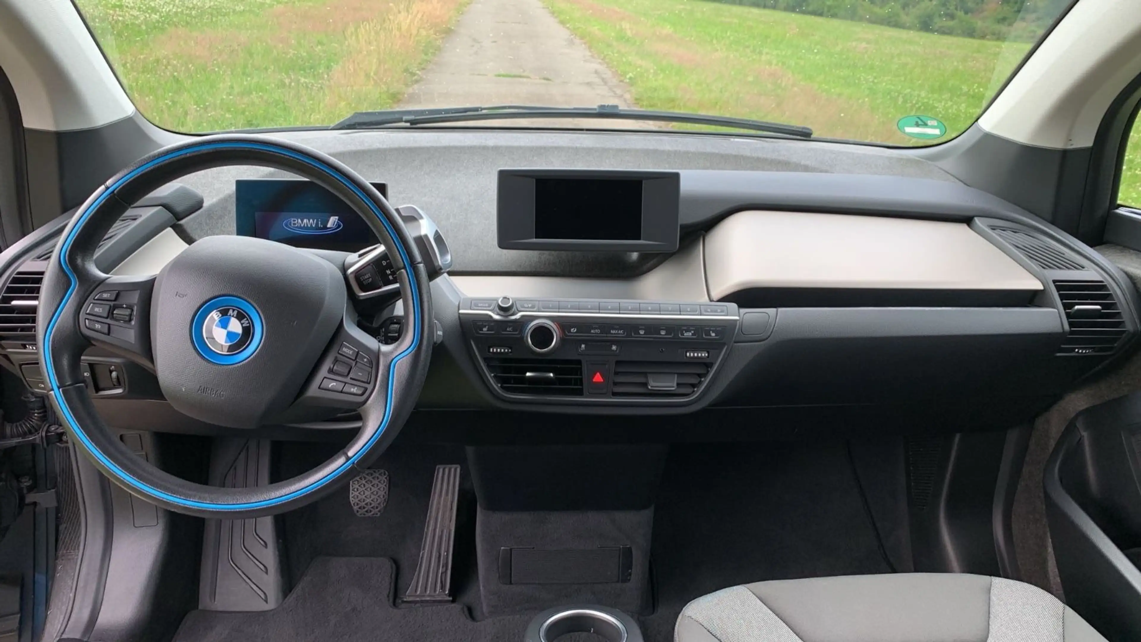 BMW i3 Elektro 1. Hand Navi — photo 9