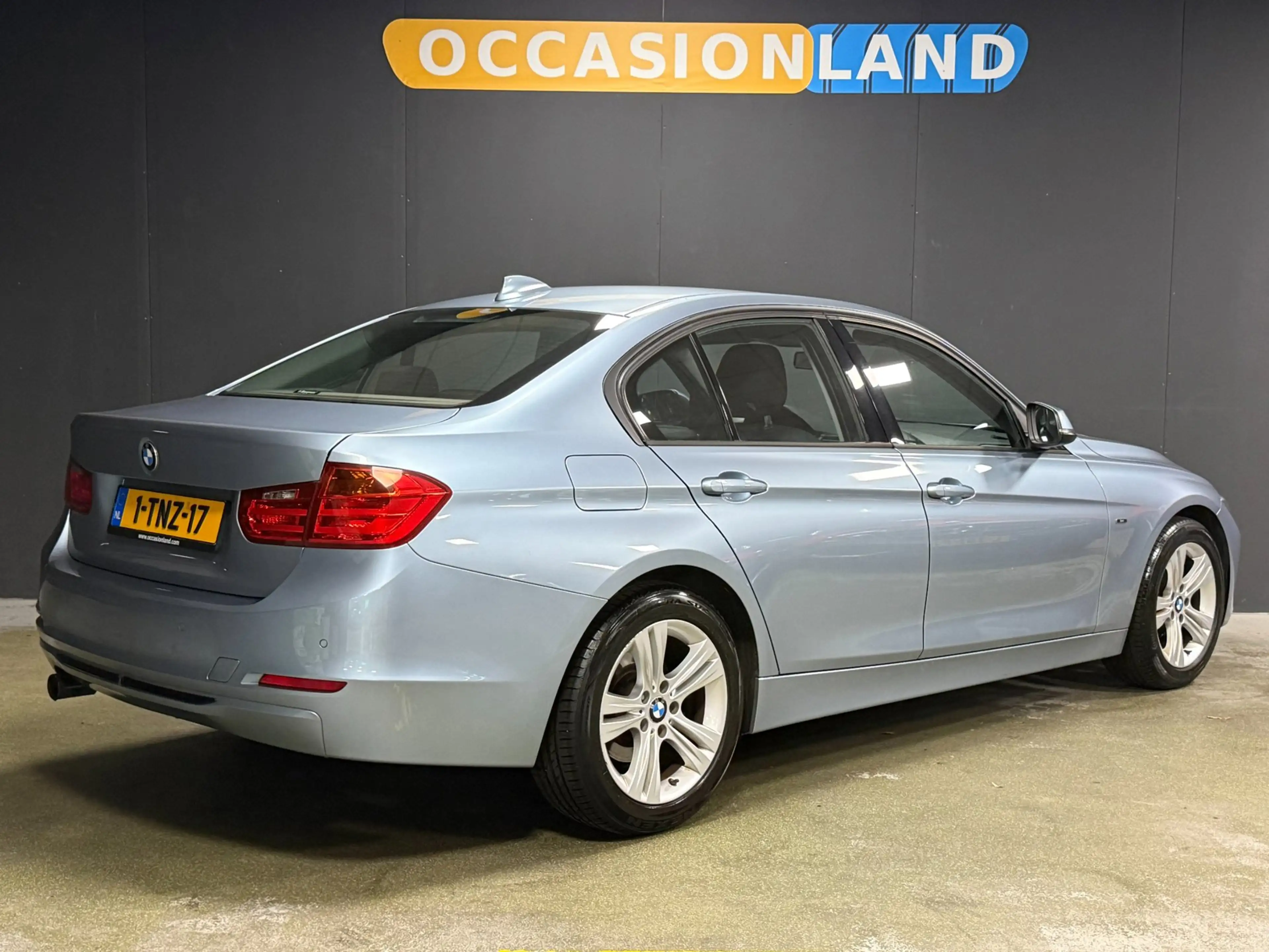 BMW 316 3-serie 316i Business|BLUETOOTH|NAVI|AIRCO|CRUISE| — photo 2