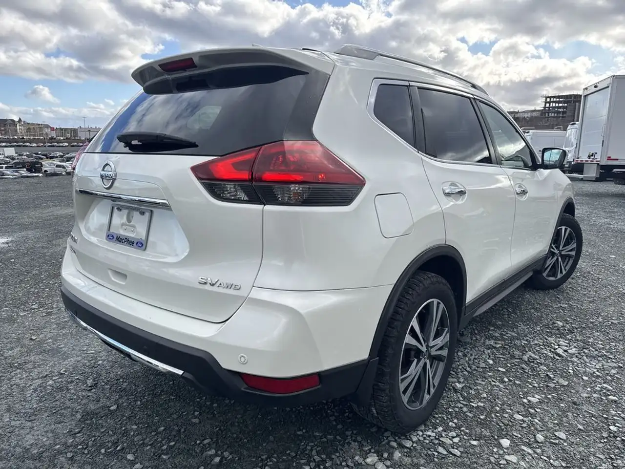 Nissan Rogue снимка Nissan Rogue