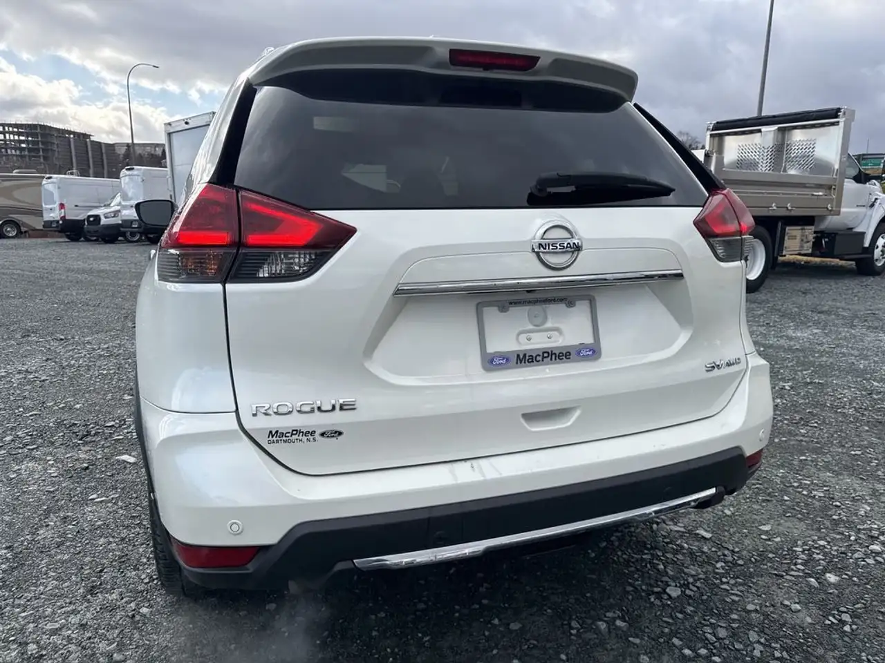 Nissan Rogue снимка Nissan Rogue