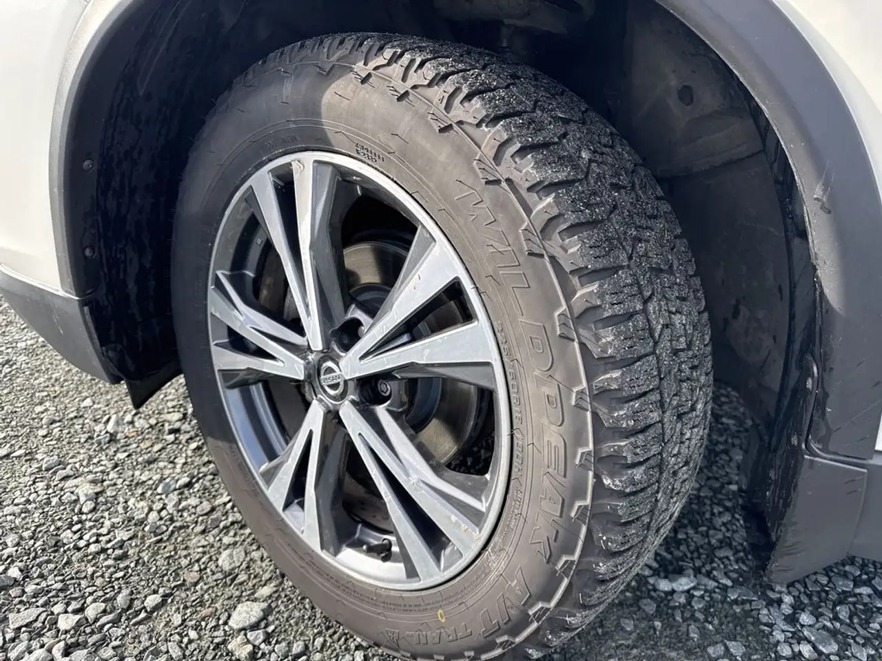 Nissan Rogue снимка Nissan Rogue