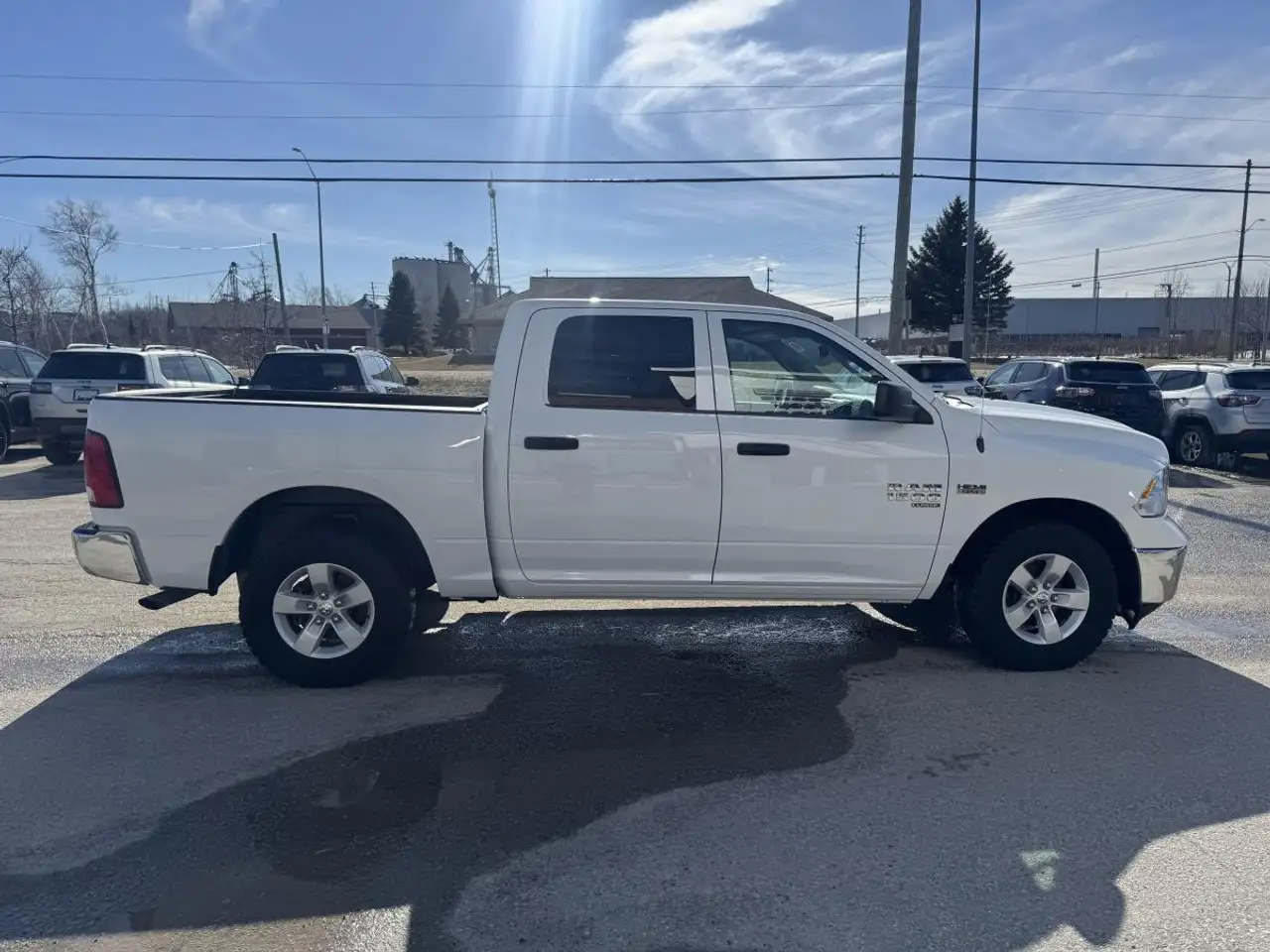 RAM 1500 снимка RAM 1500