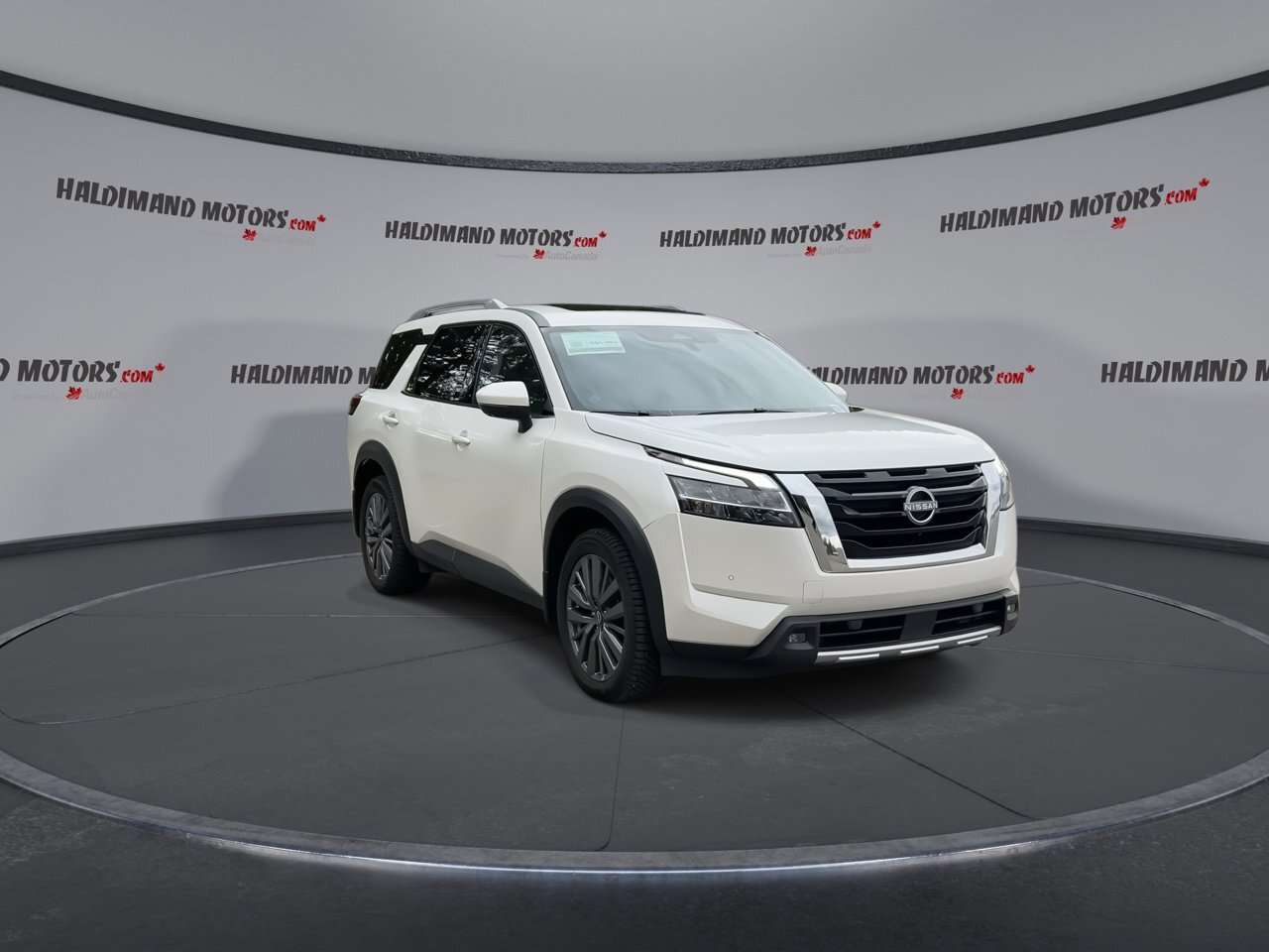 2024 Nissan Pathfinder SL 4WD | Leather Seats | 360 Camera | Heated Steer — снимка 1