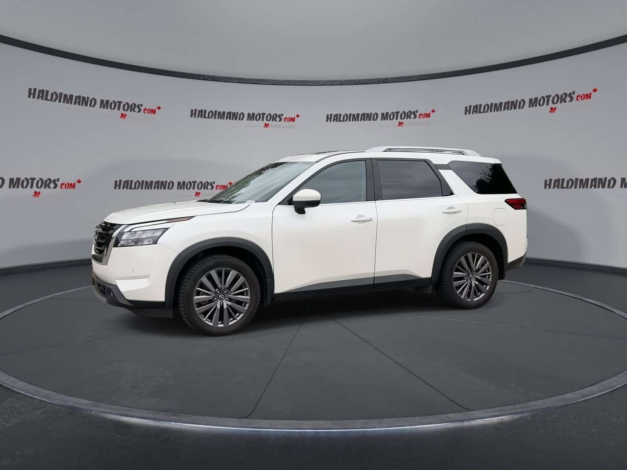 2024 Nissan Pathfinder SL 4WD | Leather Seats | 360 Camera | Heated Steer — снимка 1